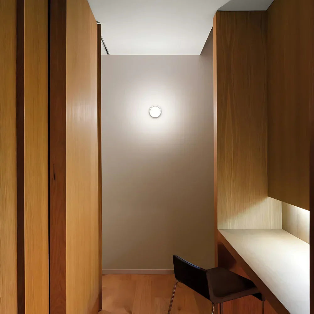Quinmar Textured Wall Light