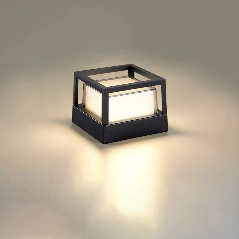 Lexlium Outdoor Wall Light