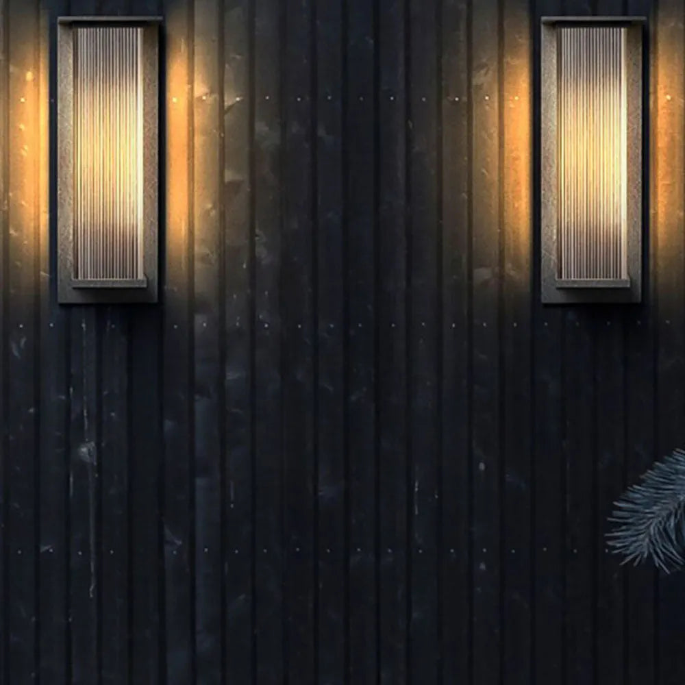 Nolmilen Outdoor Wall Light