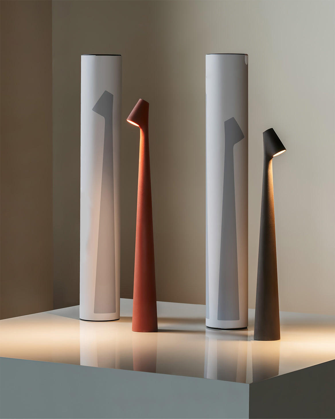 Junoio Table Lamp
