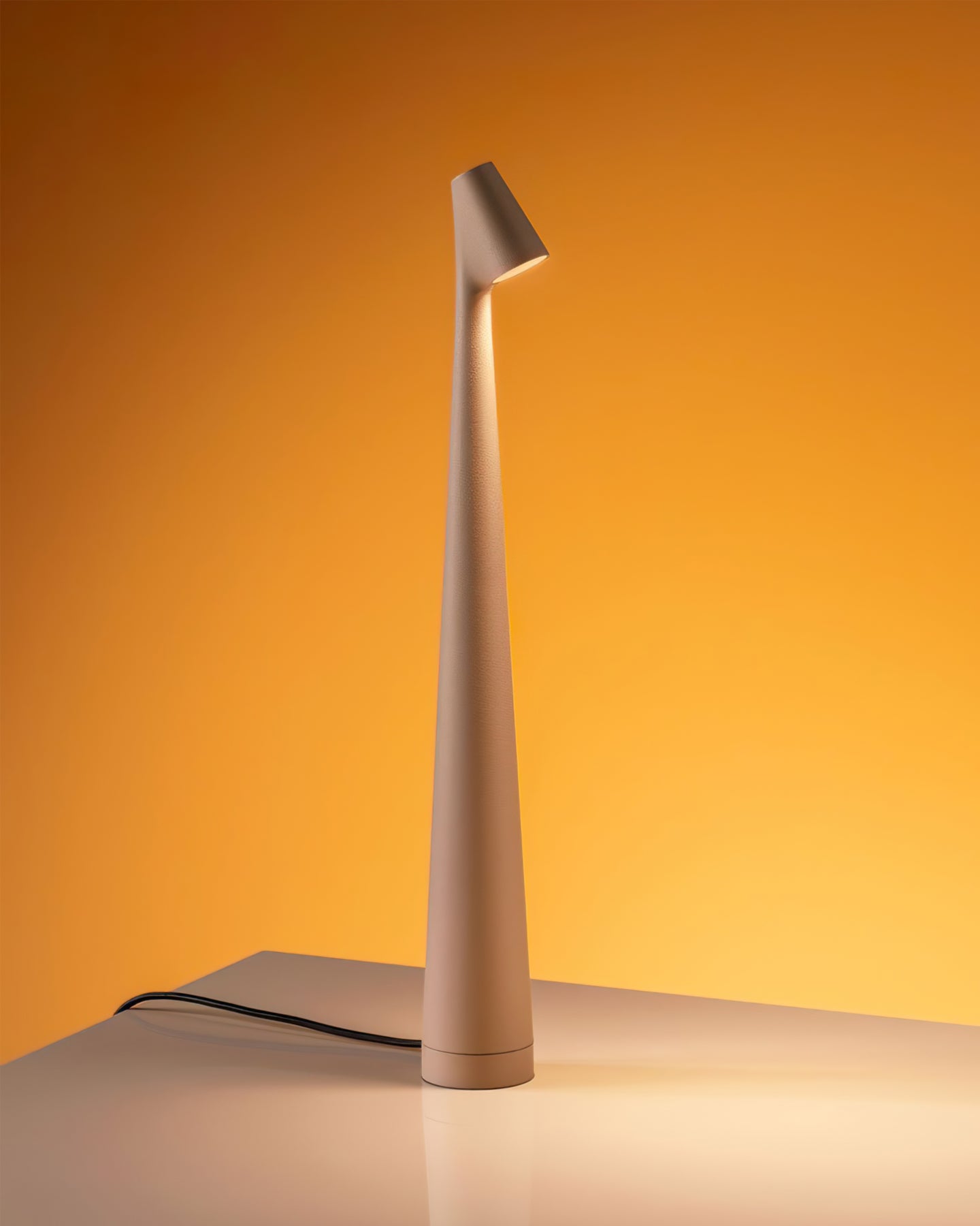 Junoio Table Lamp