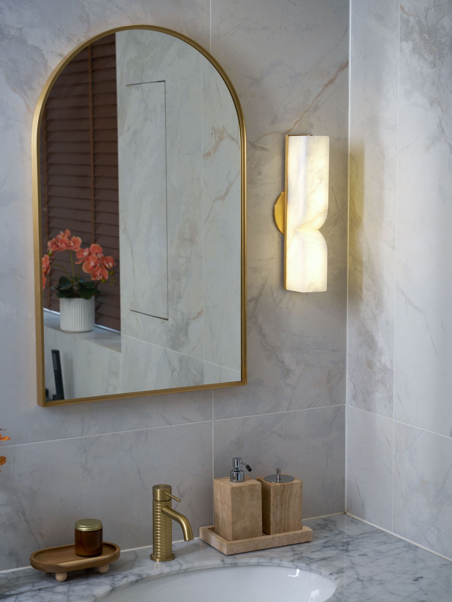 Solenal Sculptural Wall Light