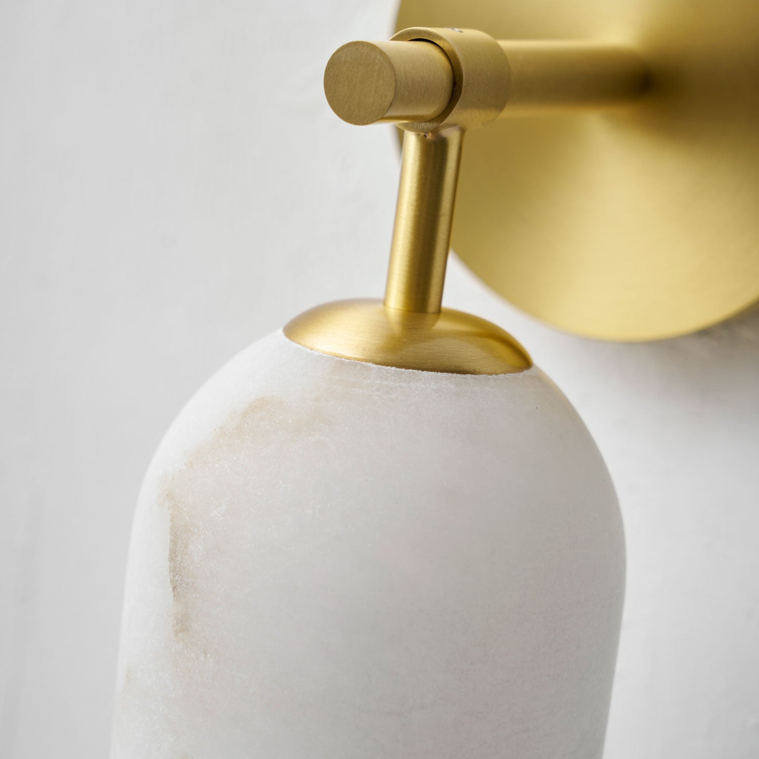 Velaton Wall Light