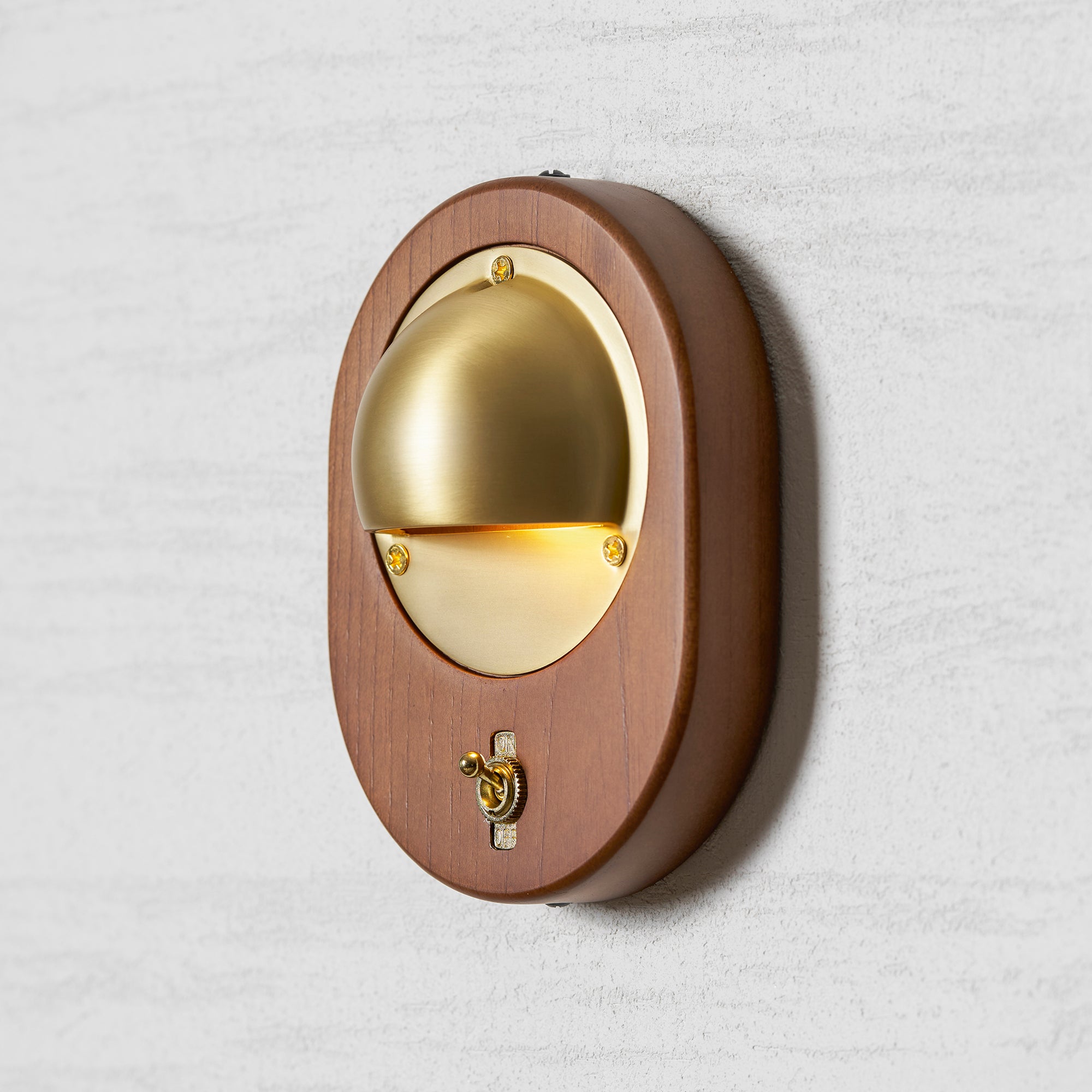 Mirawell Wall Light