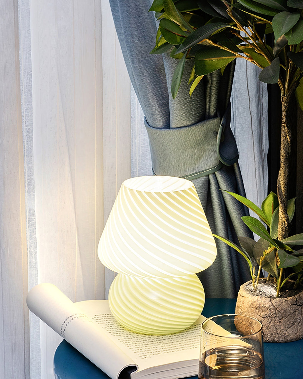 Ansel Glass Table Lamp – detail 28