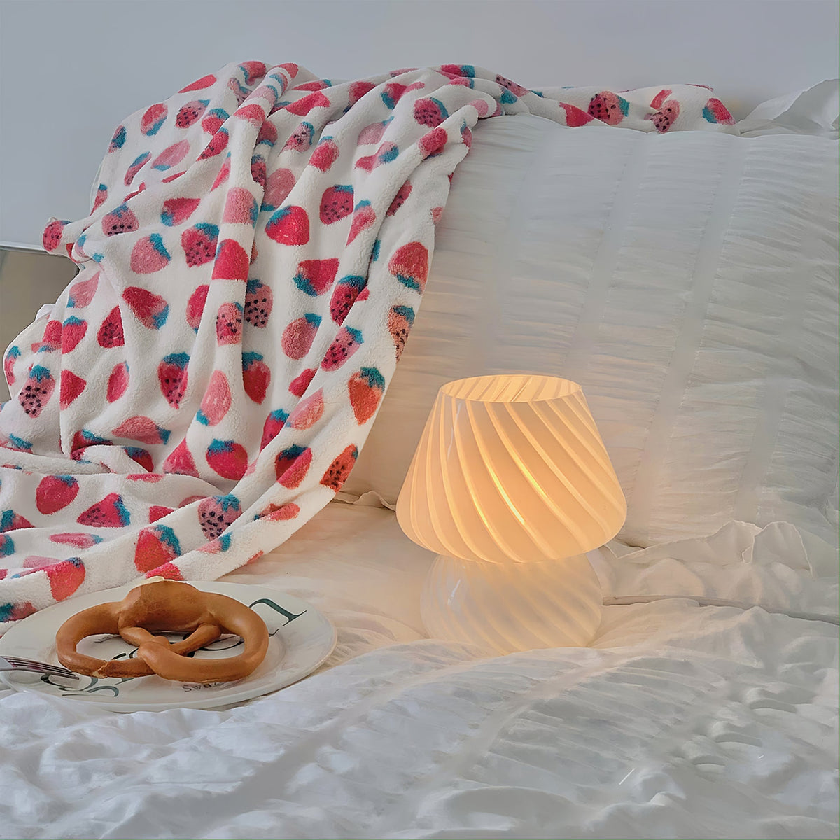 Ansel Glass Table Lamp – detail 11