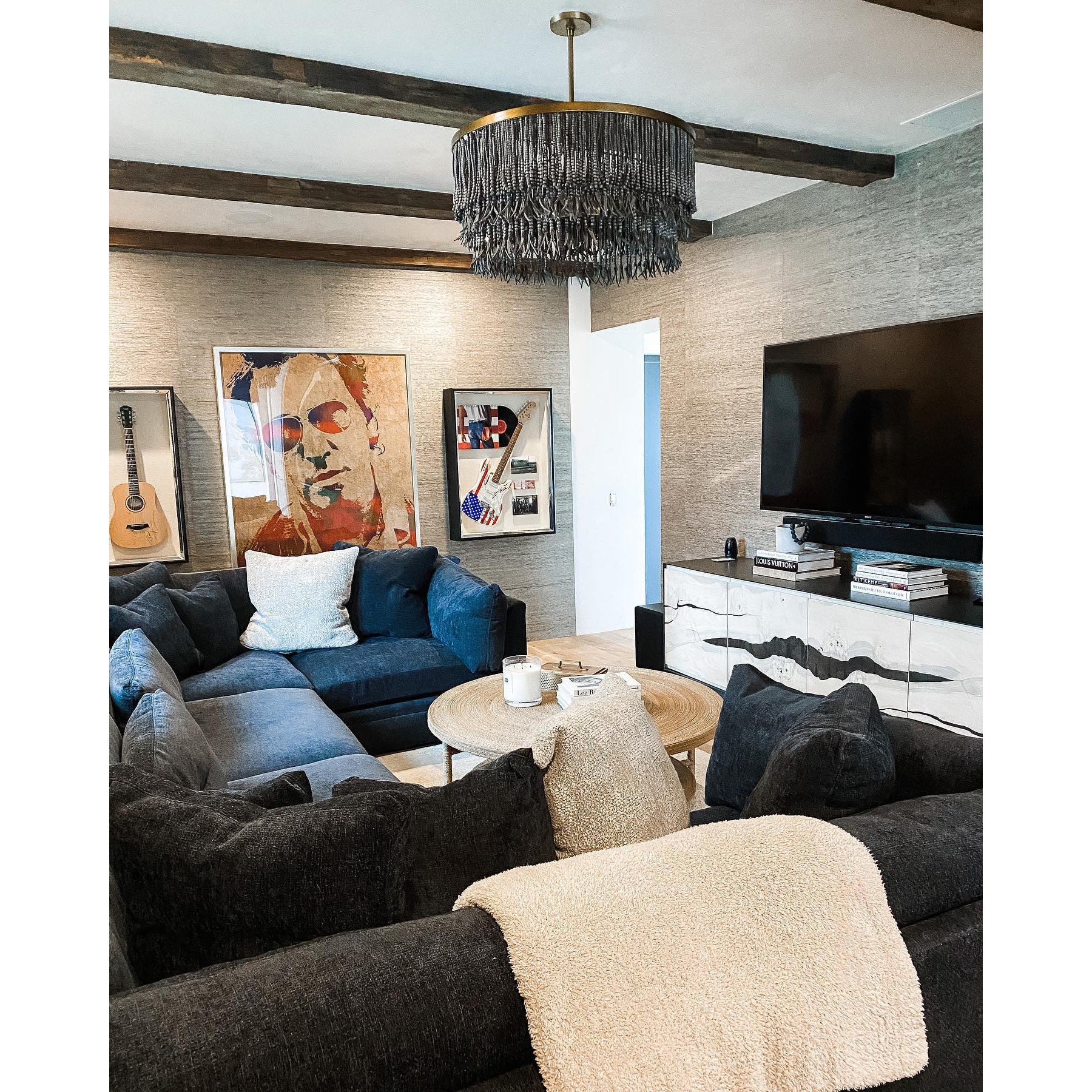 Delar Chandelier