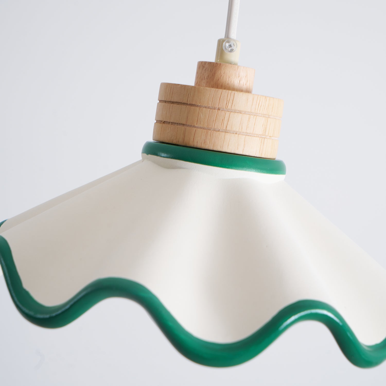 Halenoal Scalloped Pendant Light