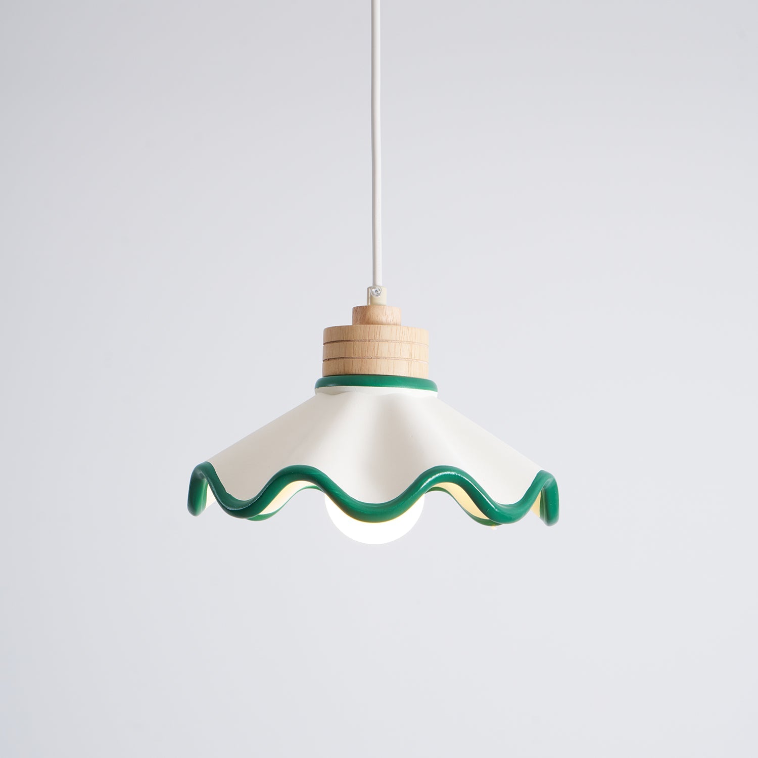 Halenoal Scalloped Pendant Light