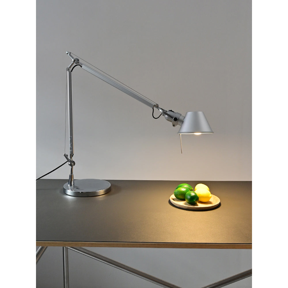 Alson Articulated Table Lamp