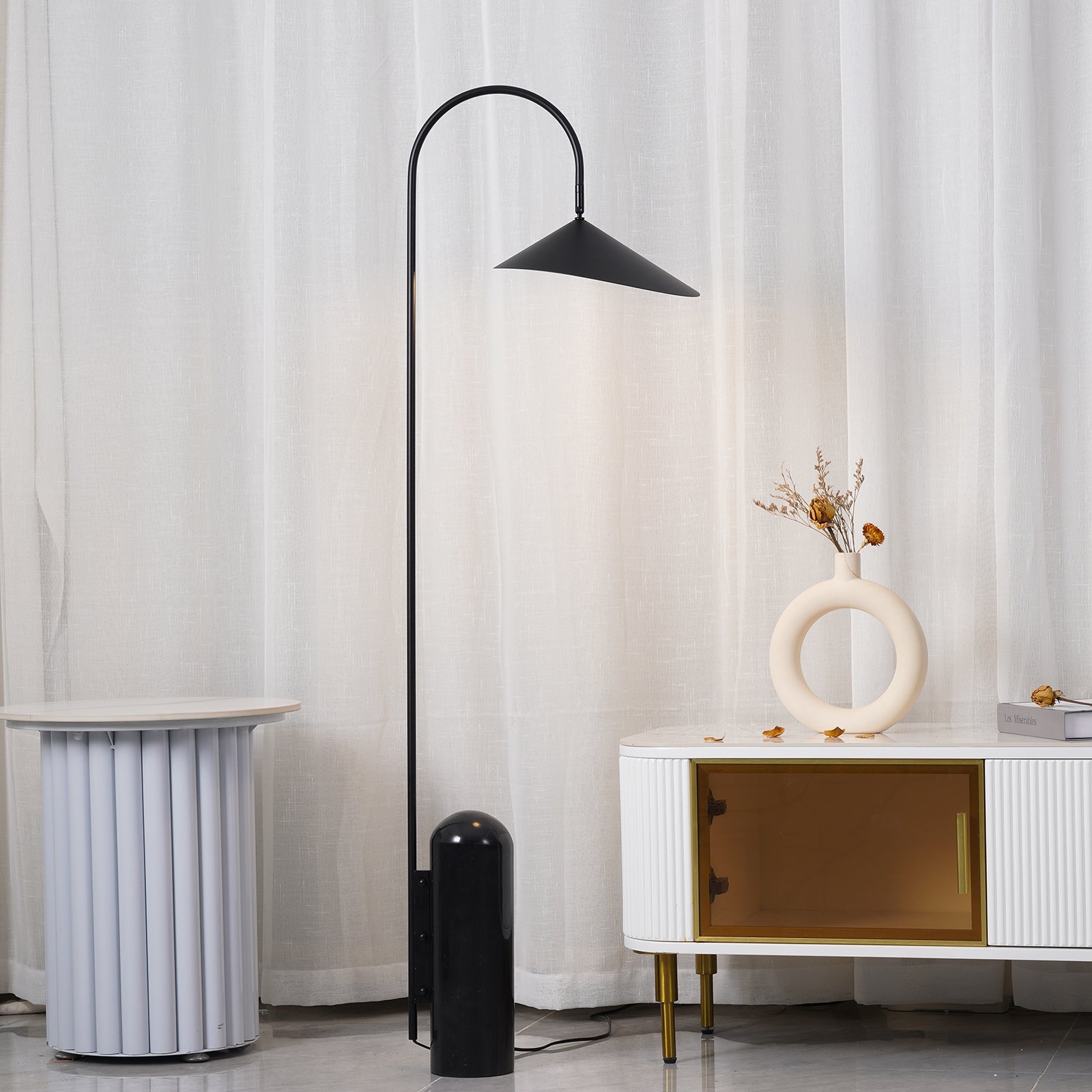 Sageeka Minimalist Floor Lamp