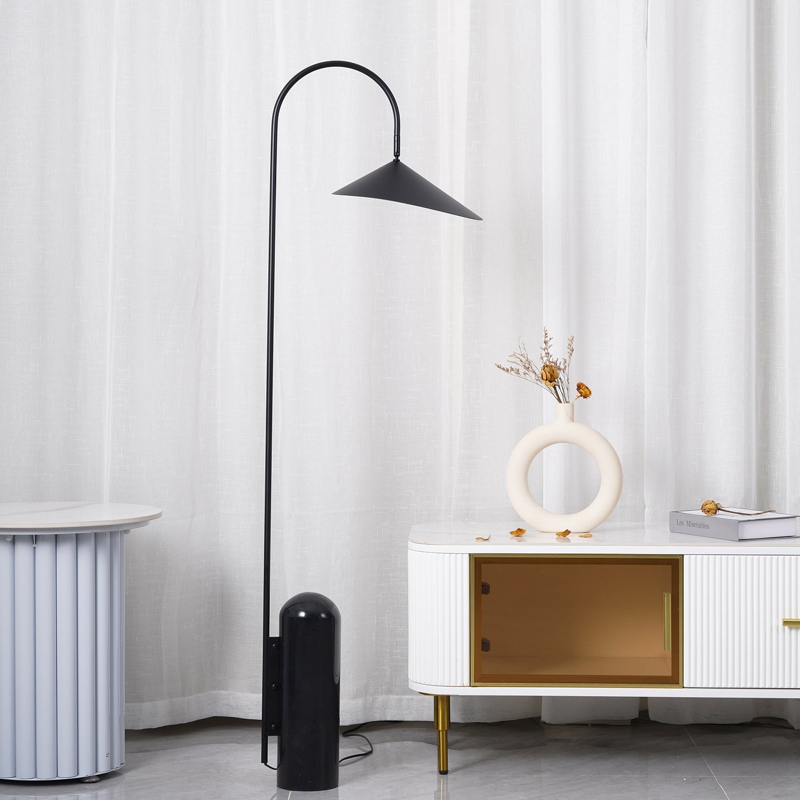 Sageeka Minimalist Floor Lamp