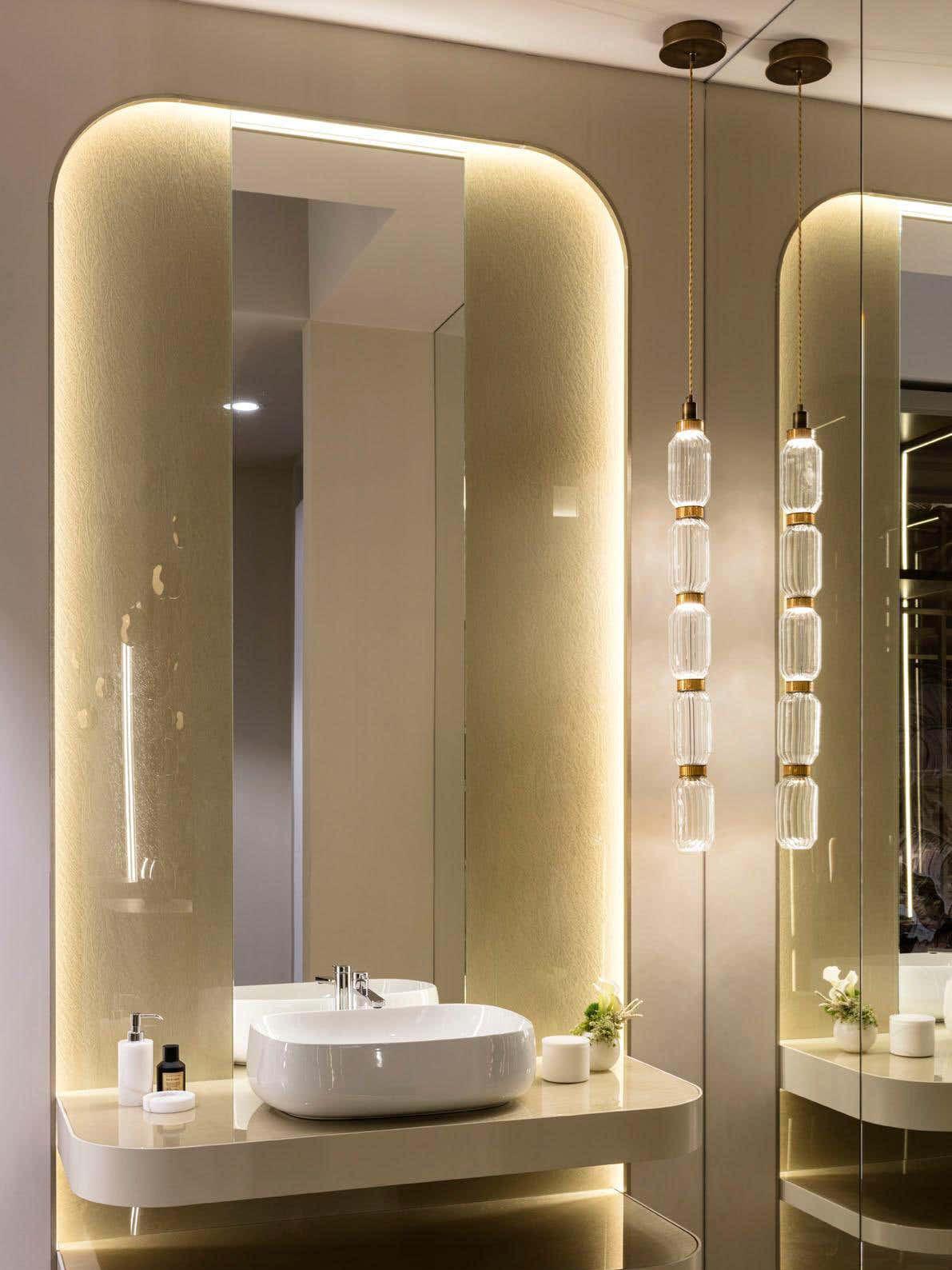 Liomium Pendant Light