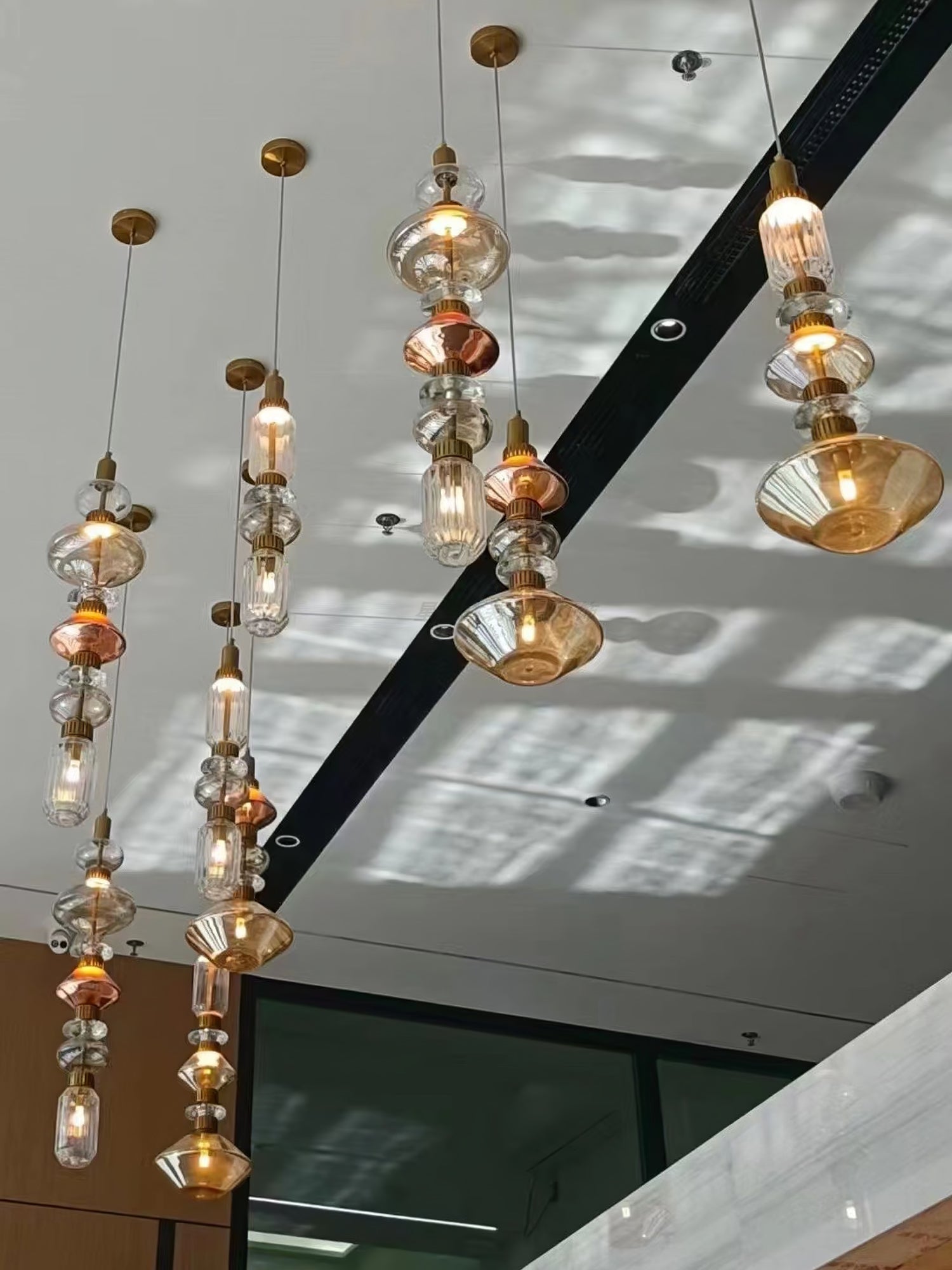 Liomium Pendant Light