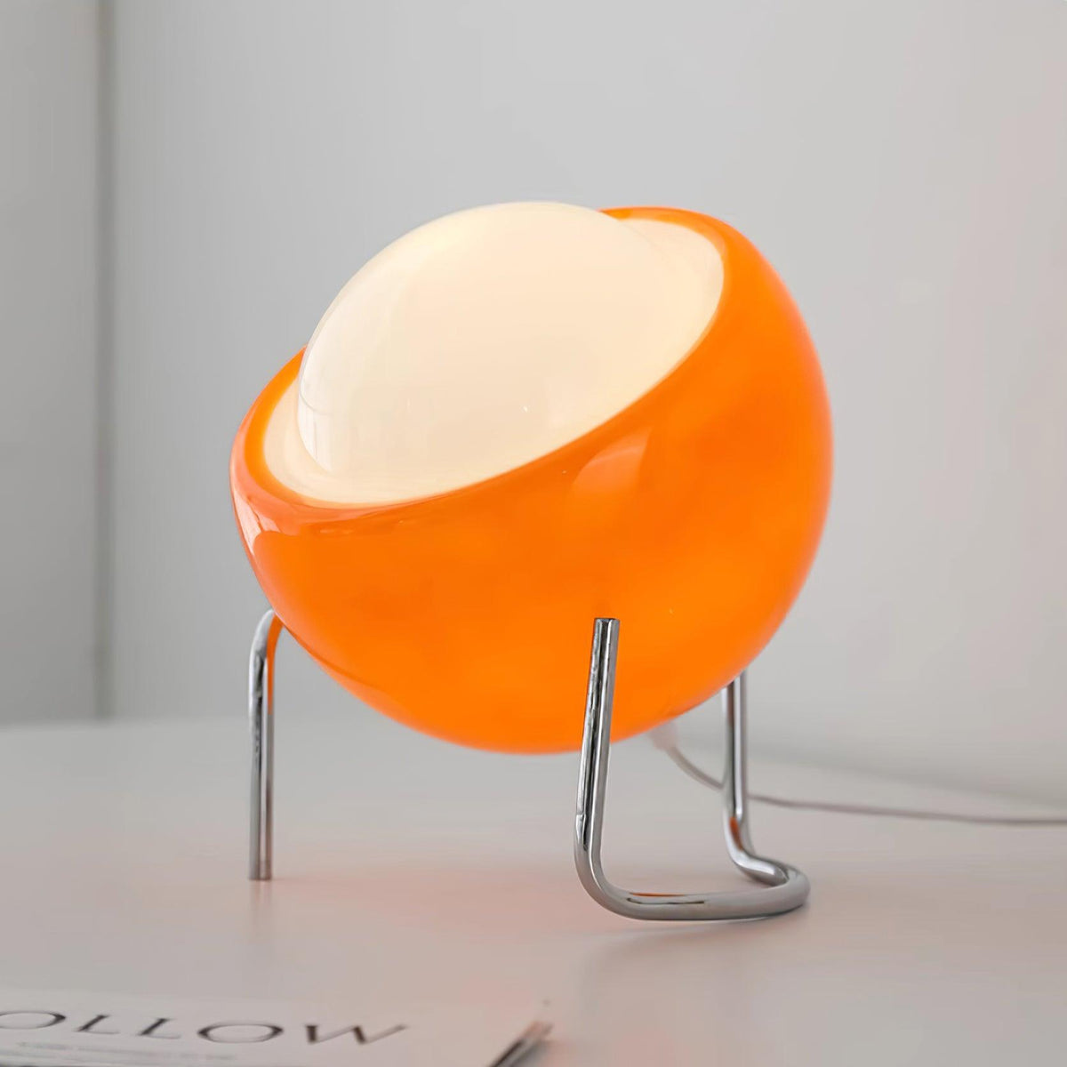 Soleyum Table Lamp