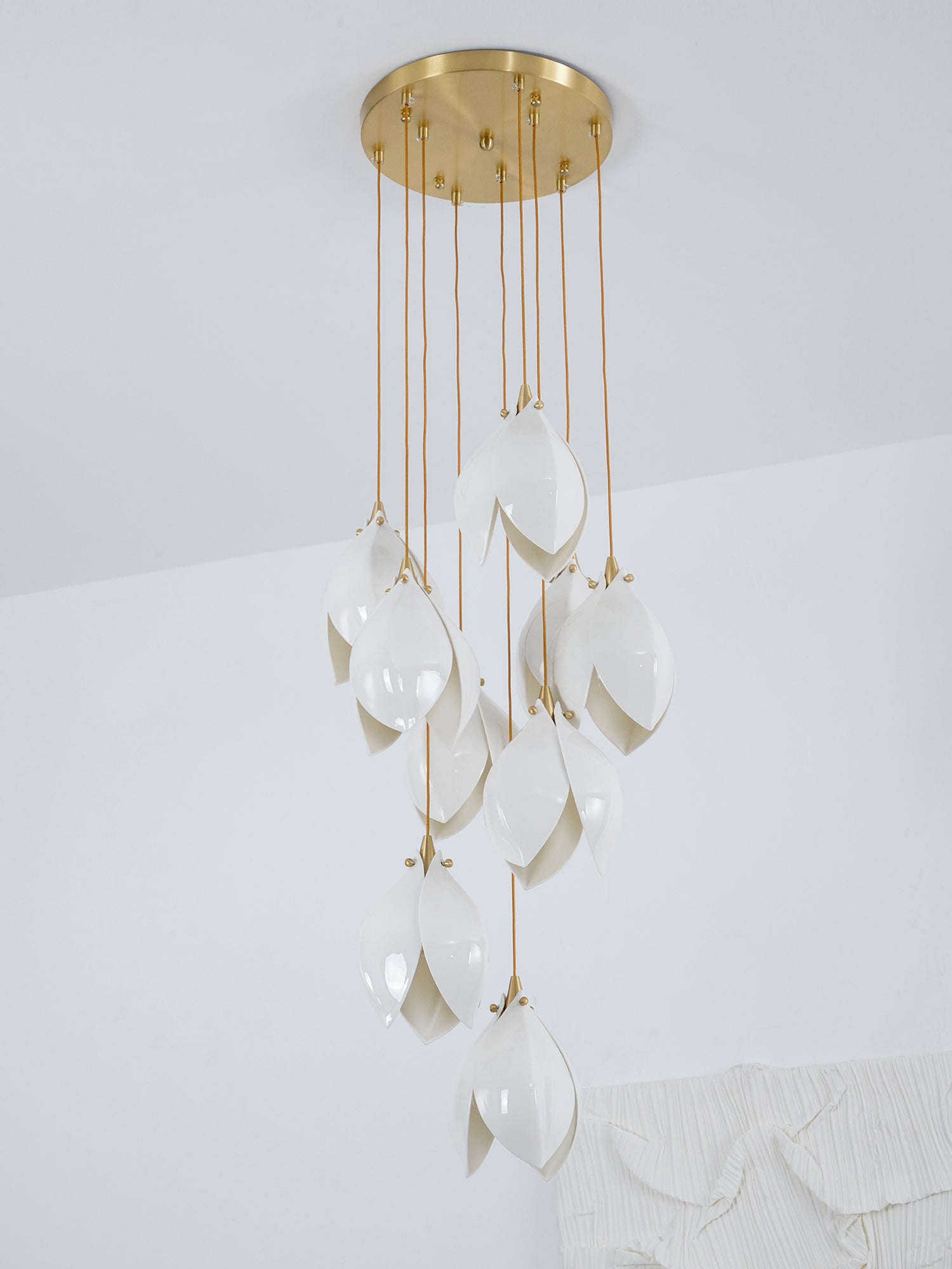 Dovean Pendant Light