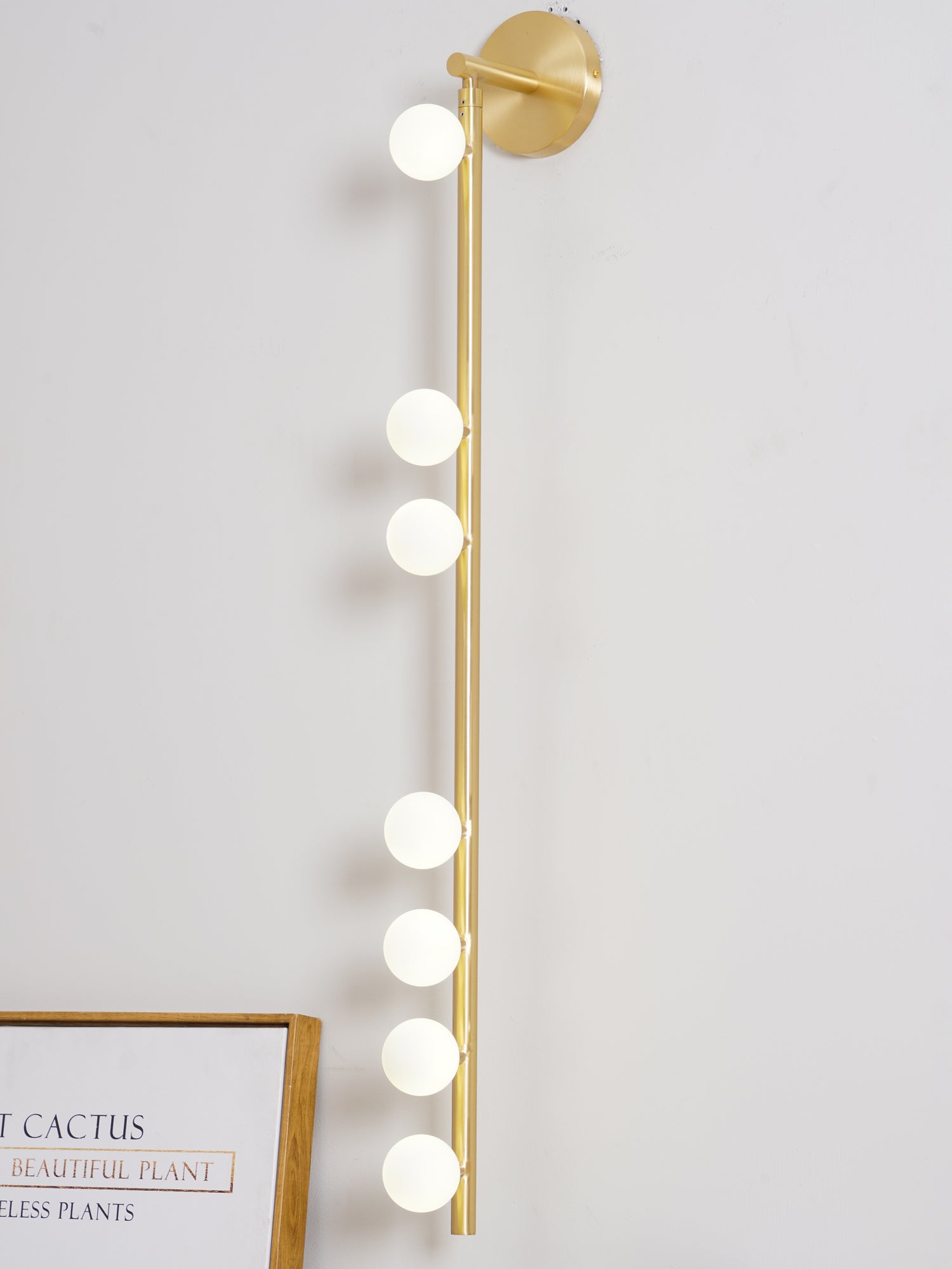 Koiafe Tube Wall Light