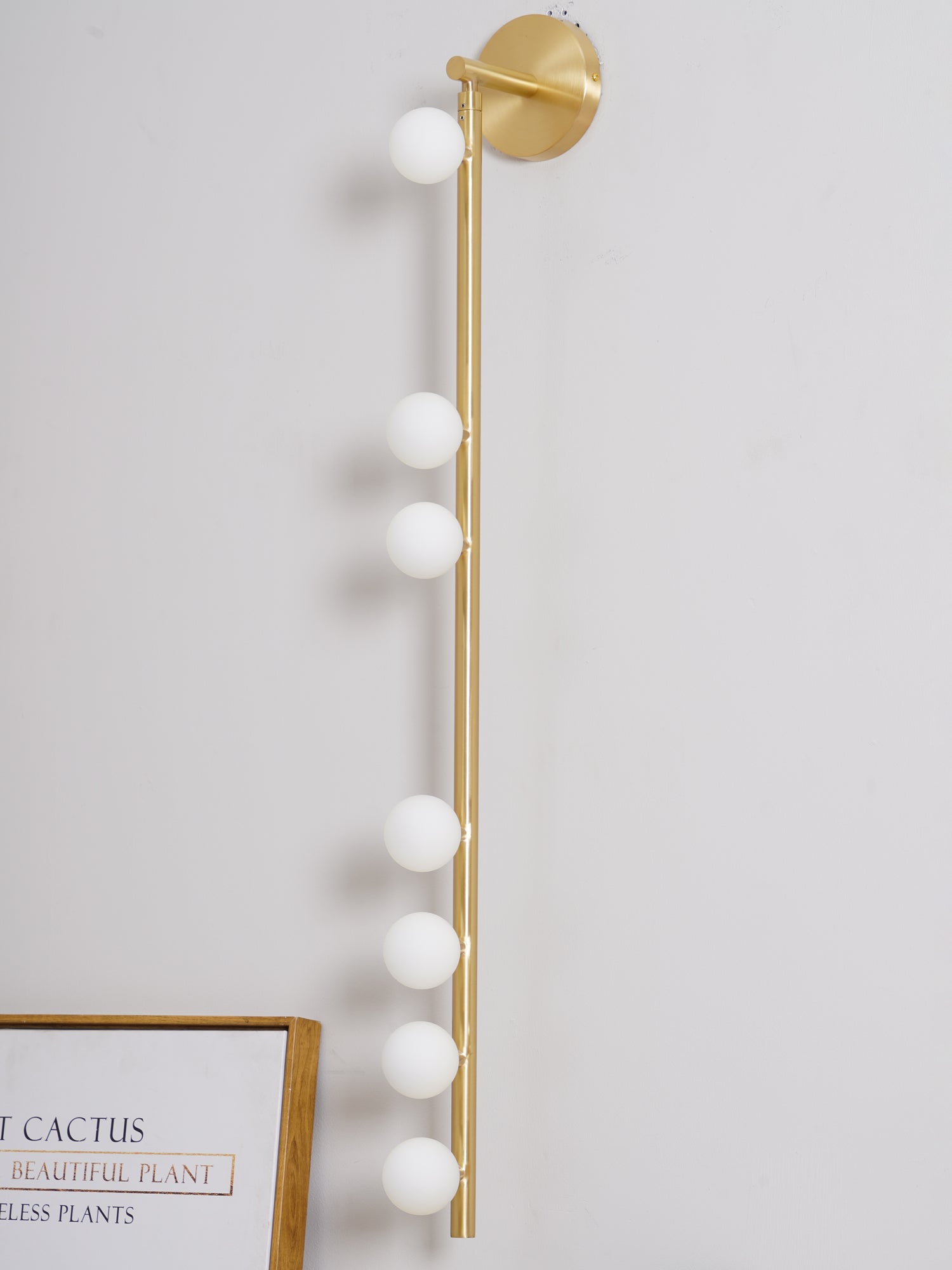 Koiafe Tube Wall Light