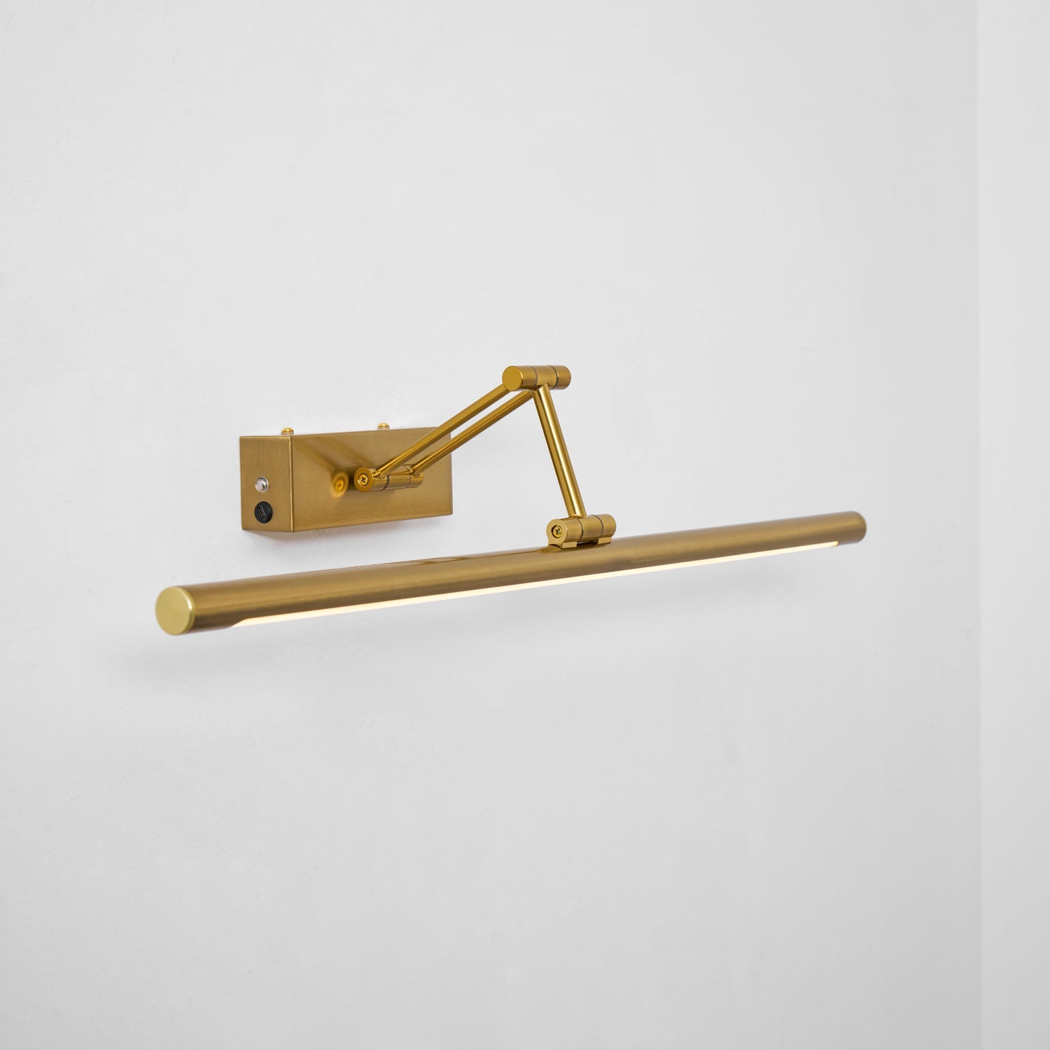 Avcor Linear Wall Light