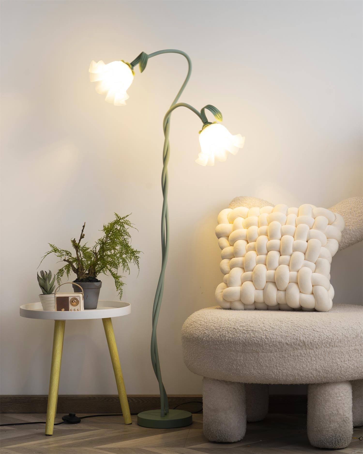 Talivay Floral Floor Lamp