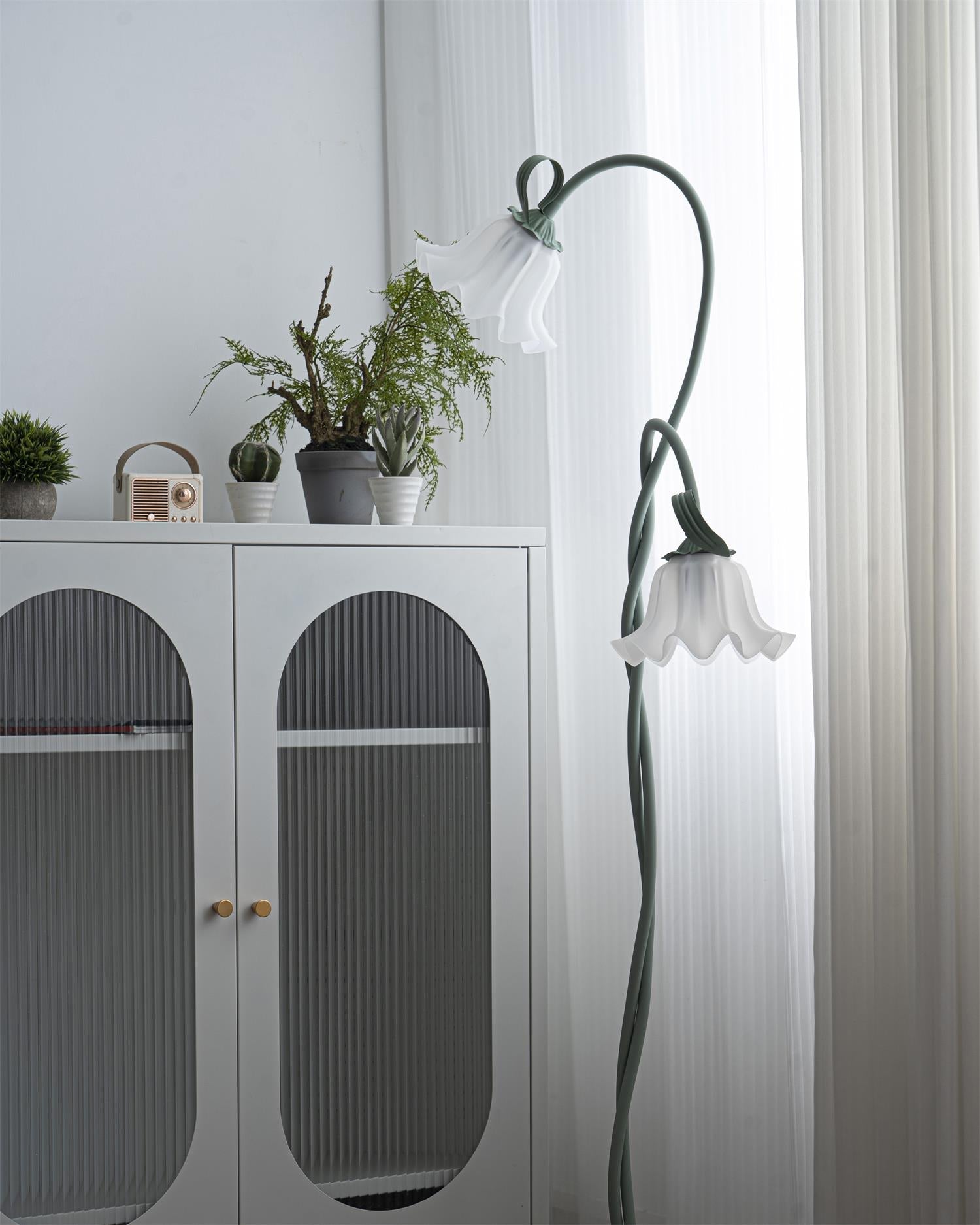 Talivay Floral Floor Lamp
