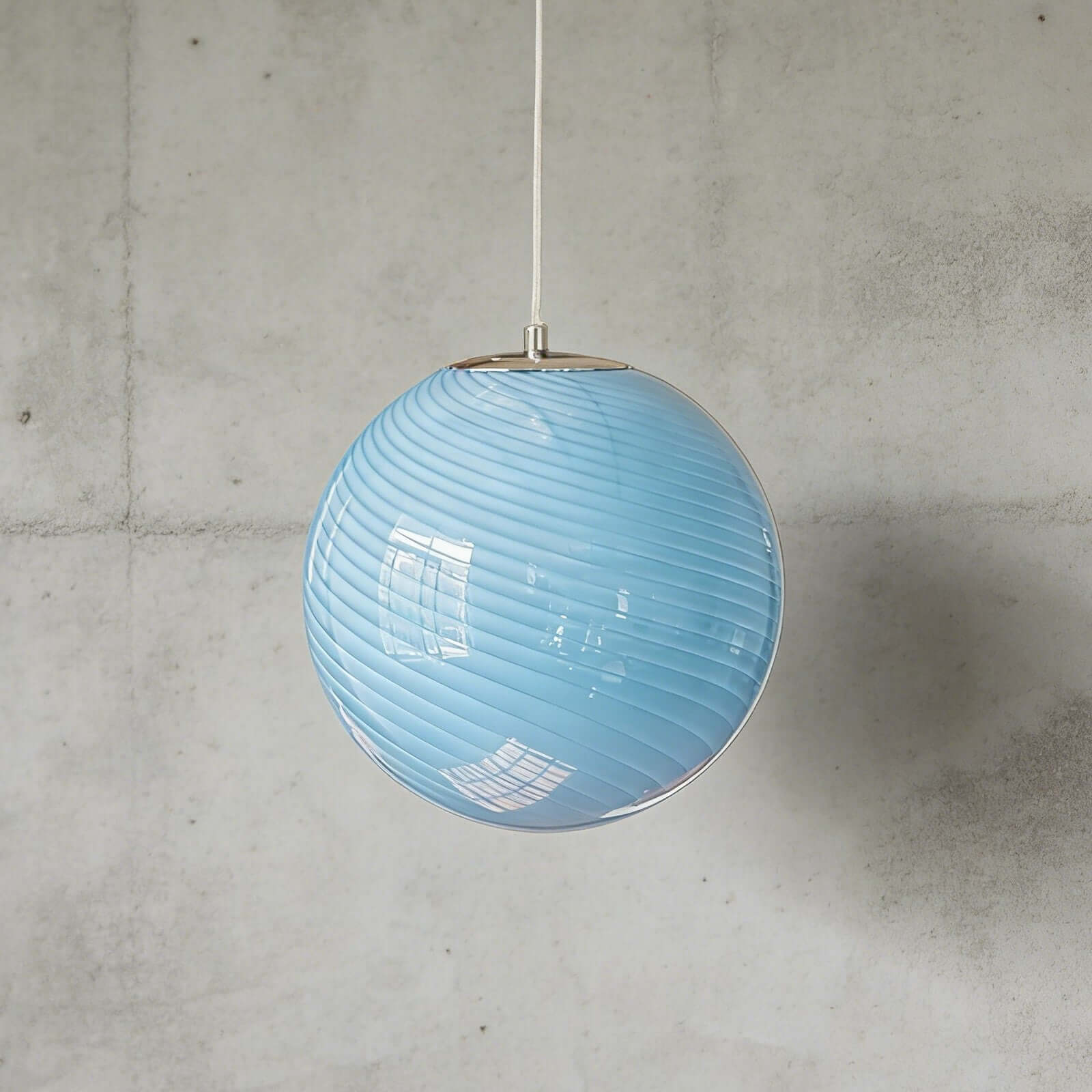Axven Pendant Light
