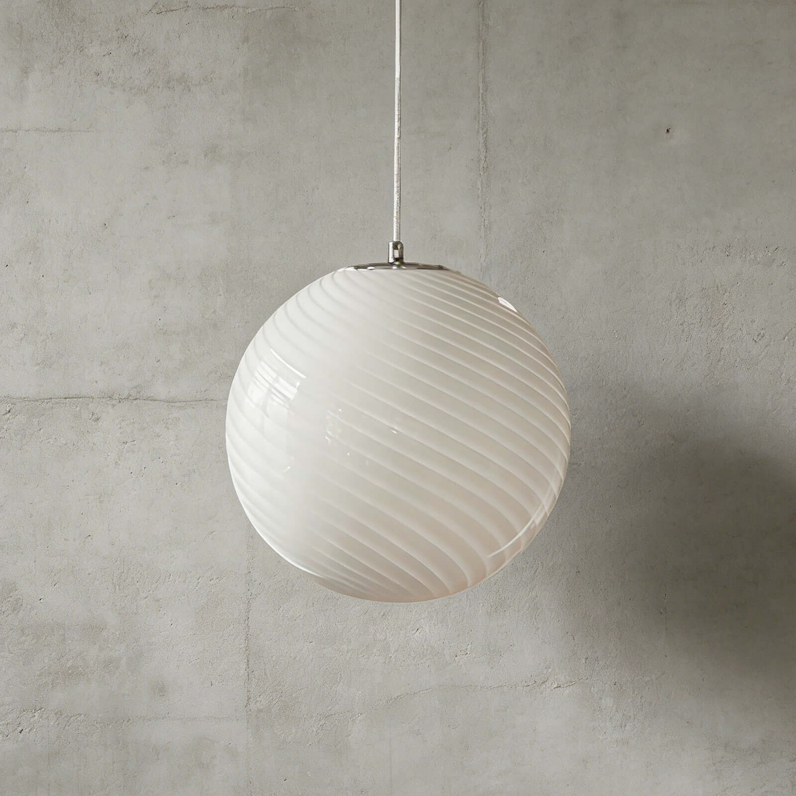 Axven Pendant Light