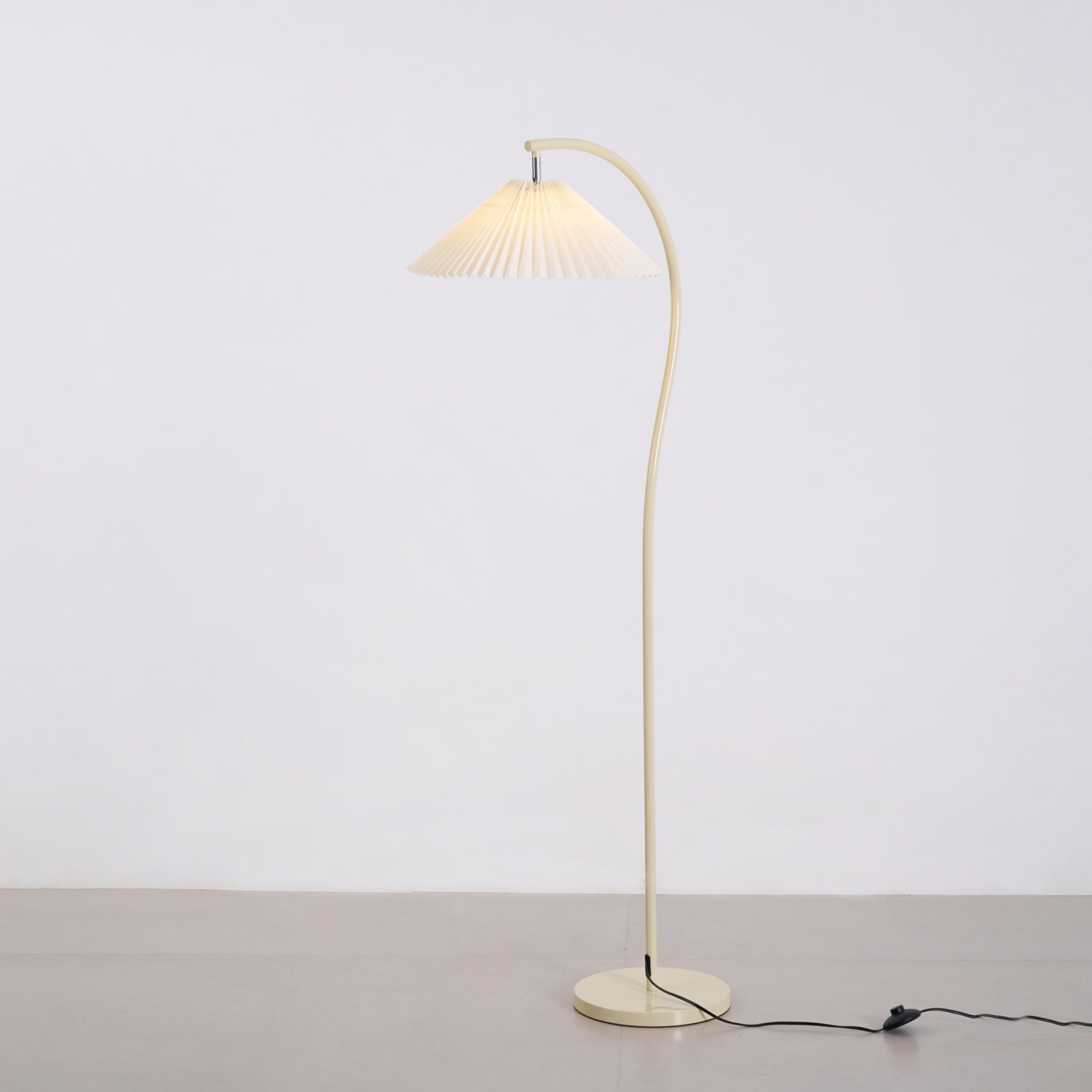 Arelino Floor Lamp