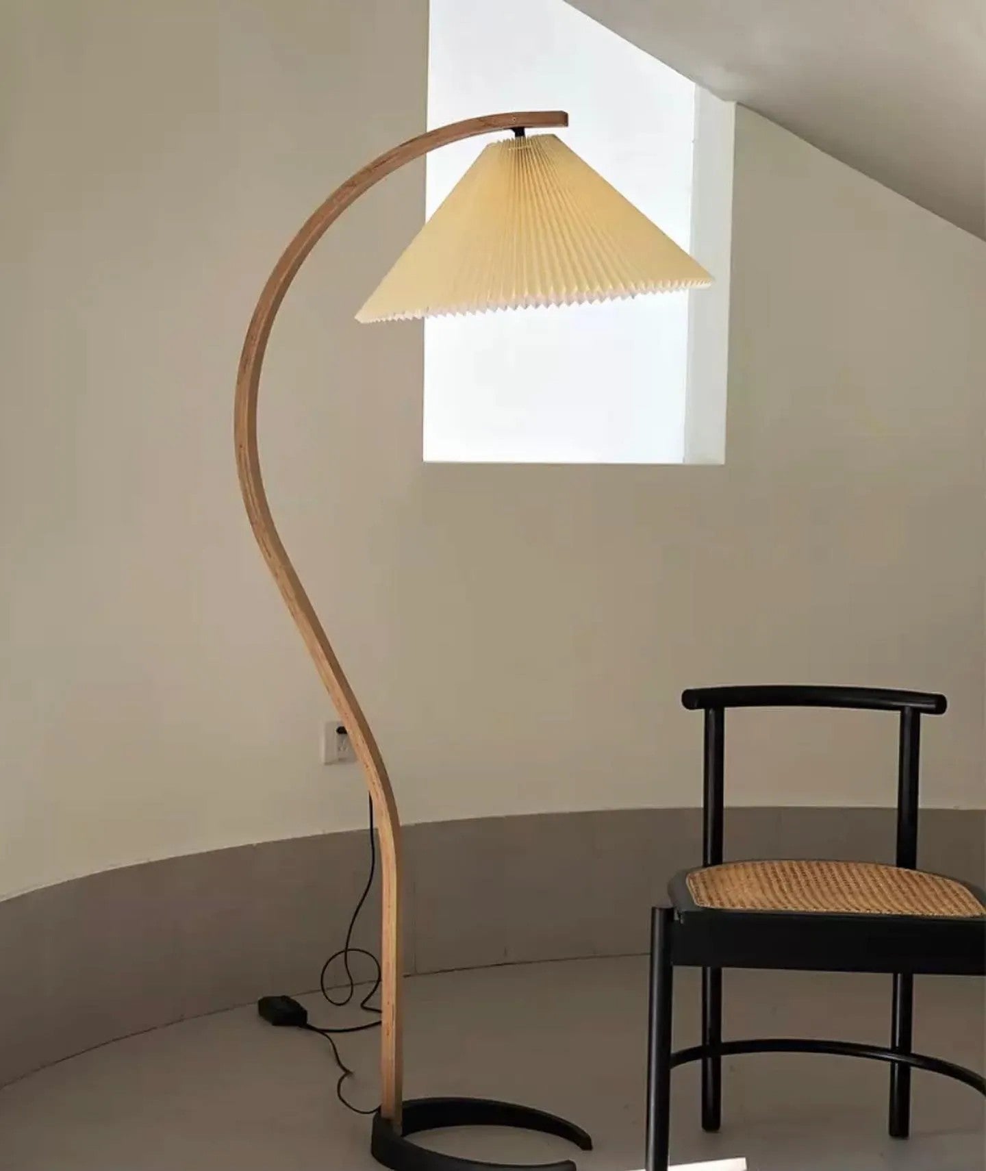 Avey Floor Lamp