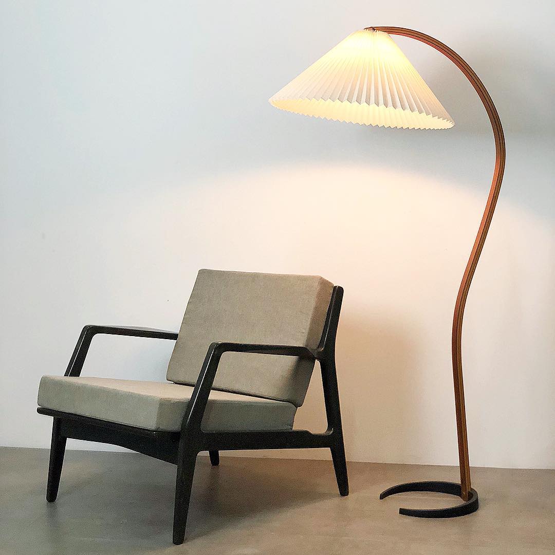 Avey Floor Lamp