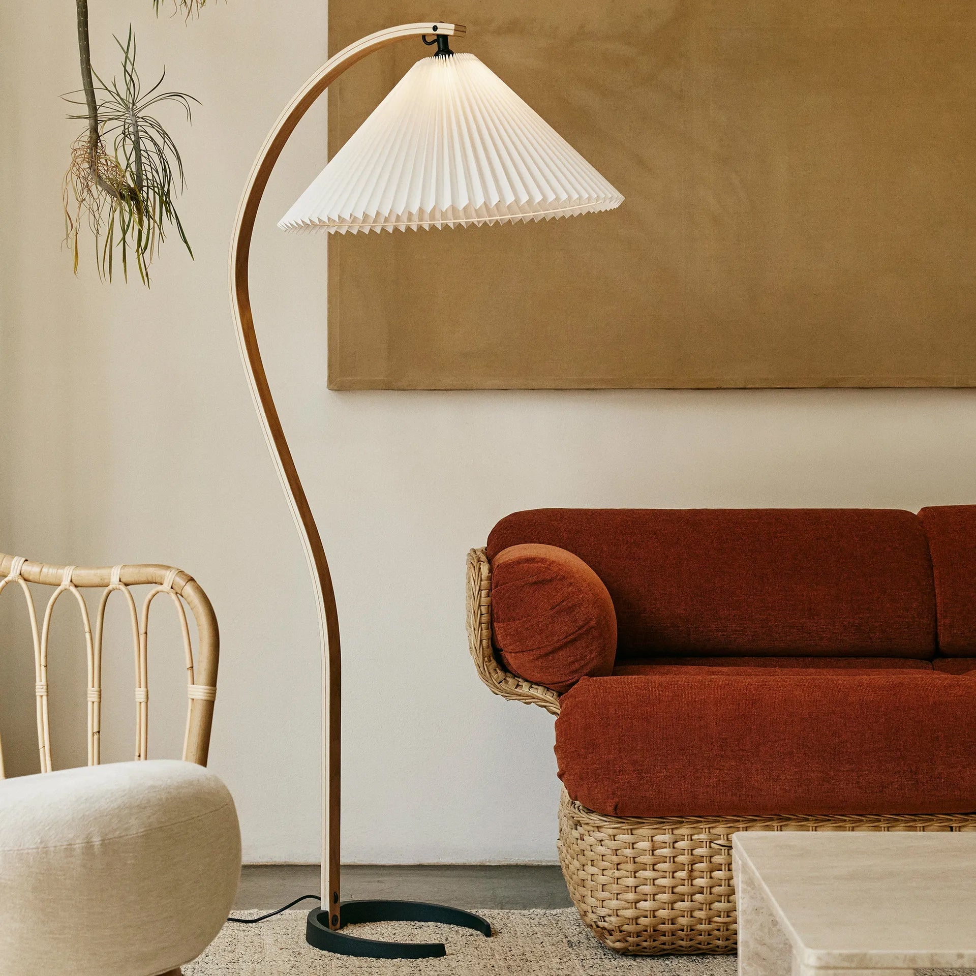 Avey Floor Lamp