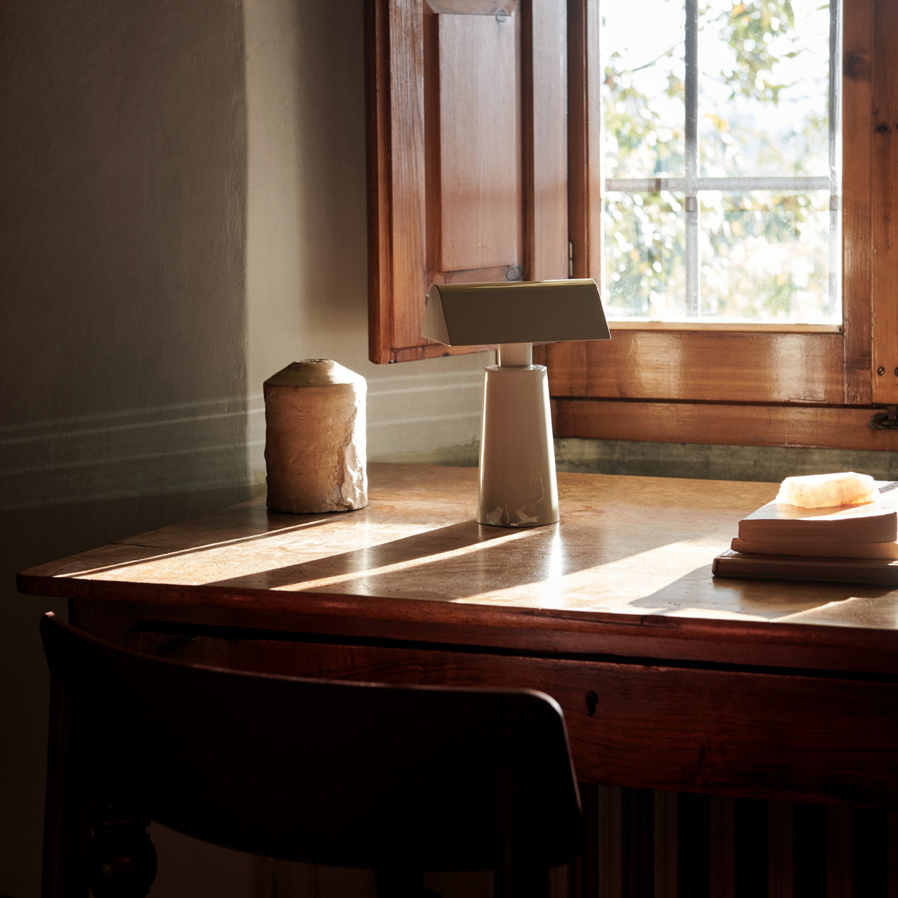 Westvan Table Lamp