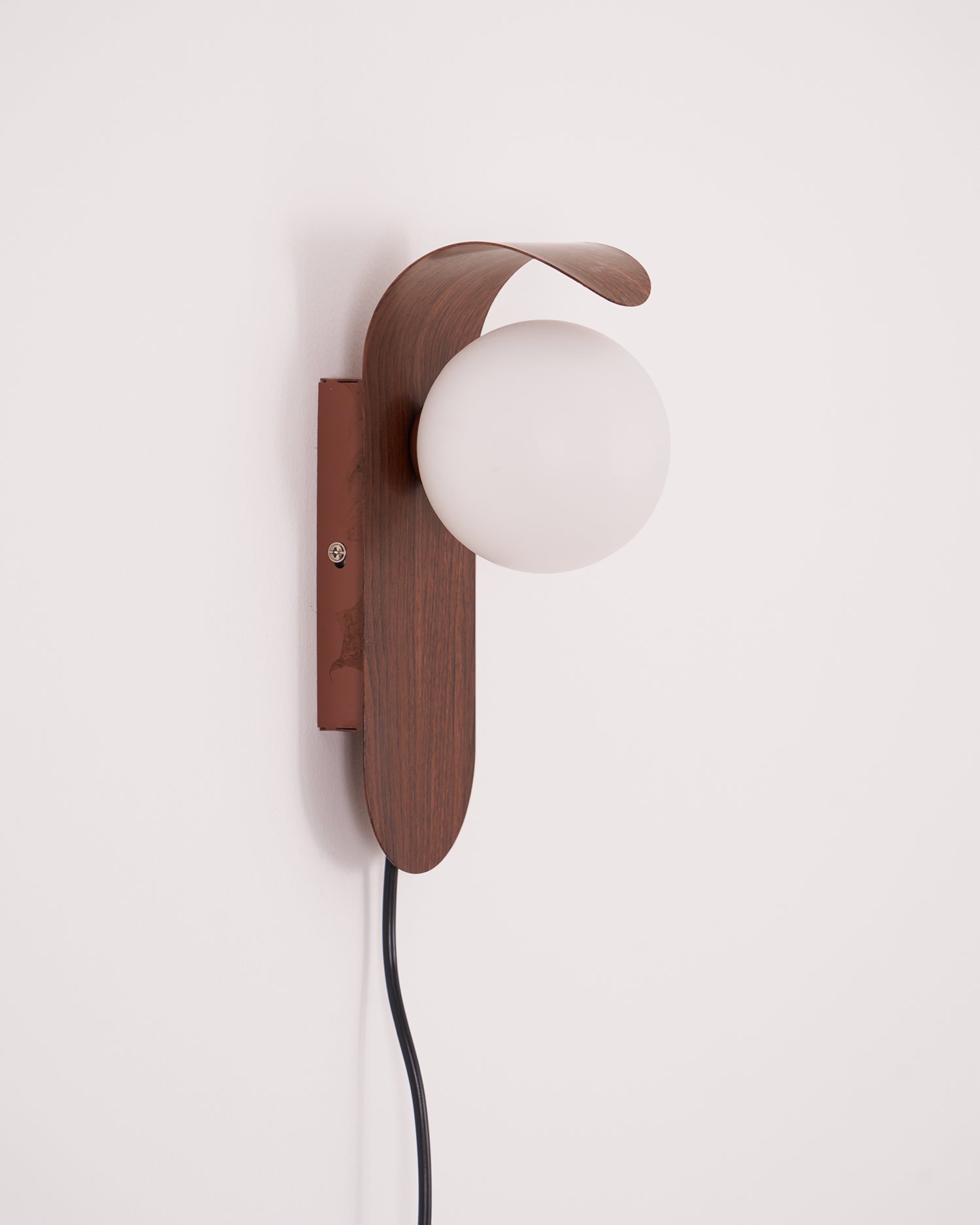 Axes Plug In Wall Light
