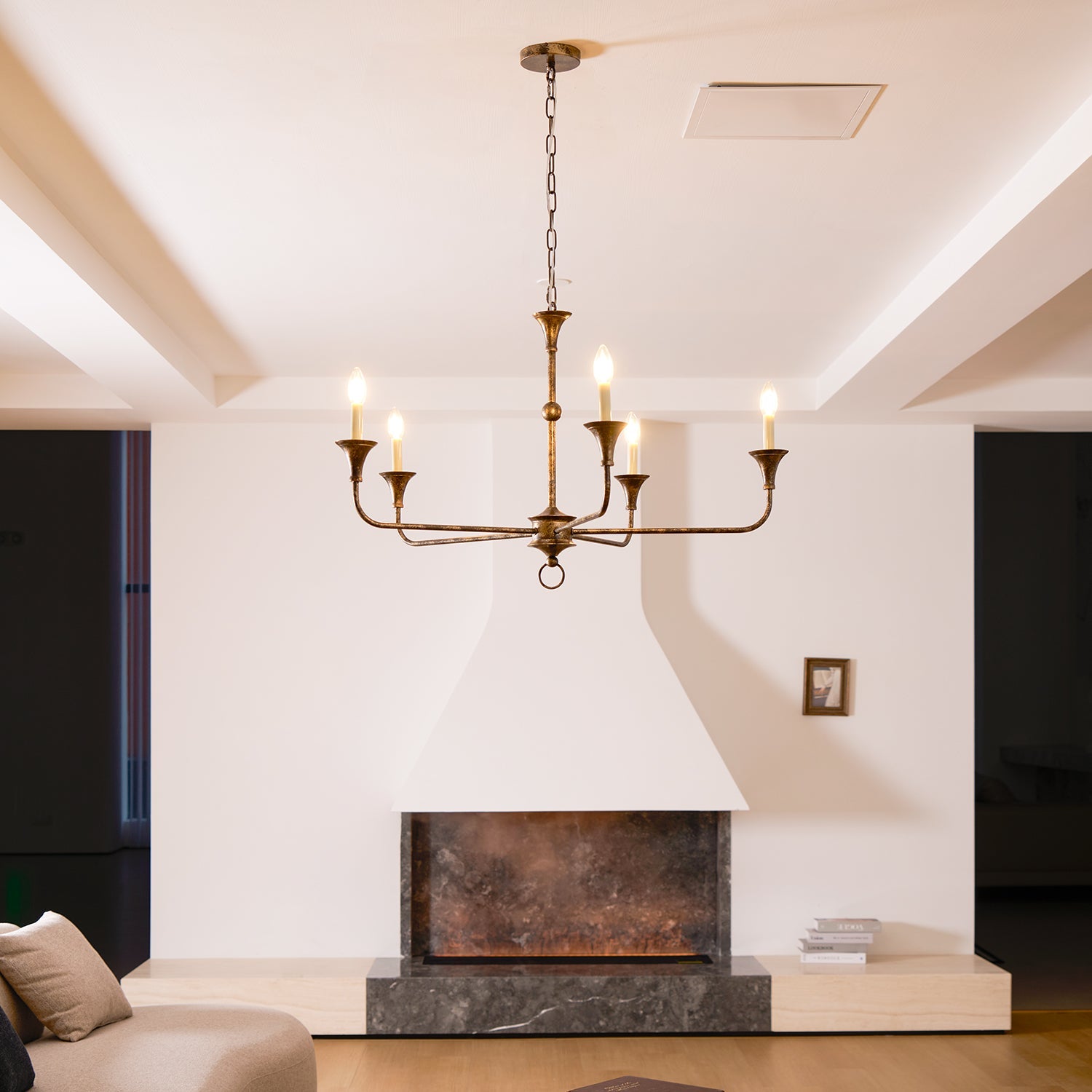Zelkalo Classic Chandelier