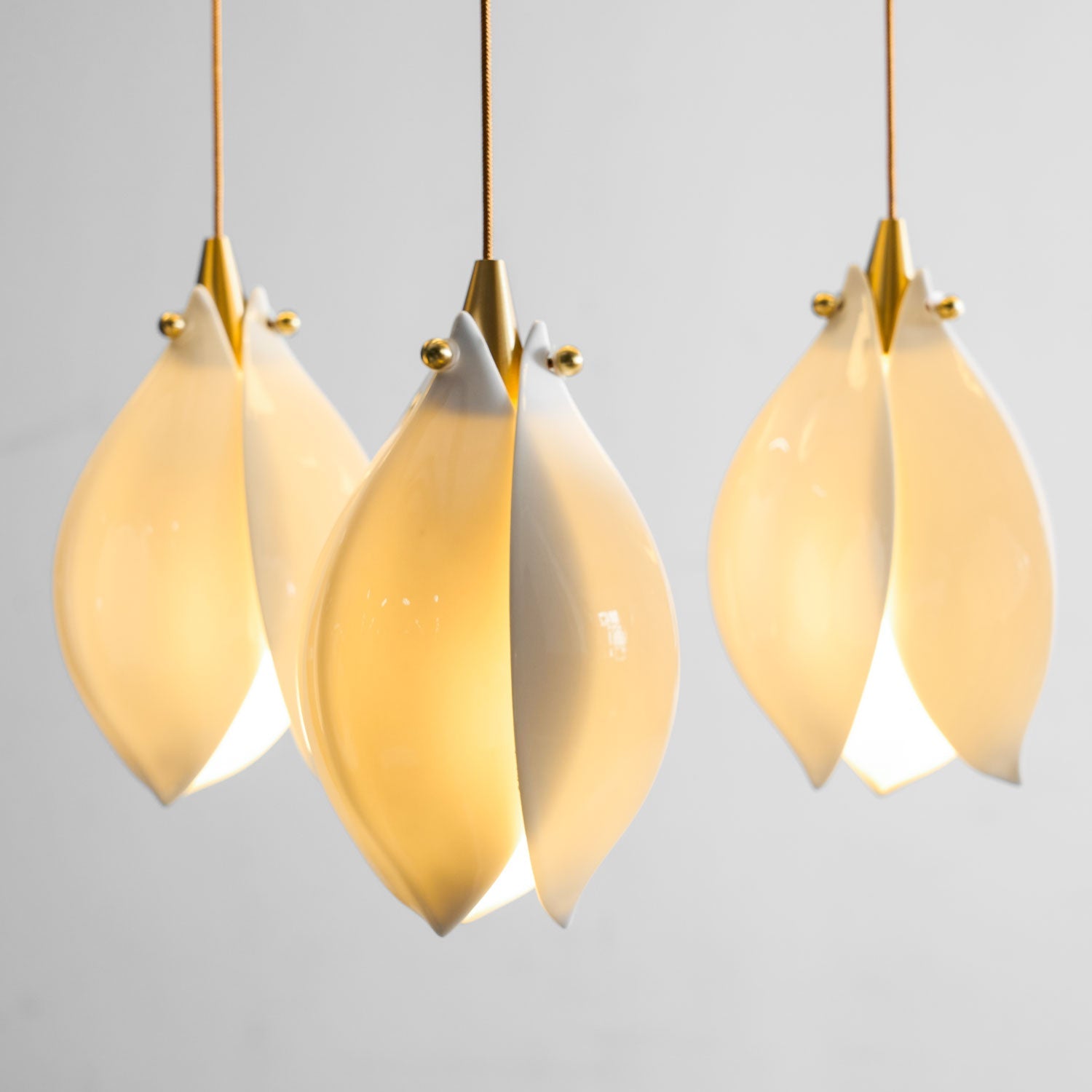Dovean Pendant Light