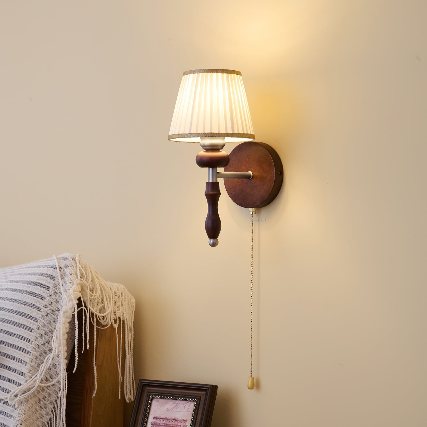 Aras Vintage Wall Light
