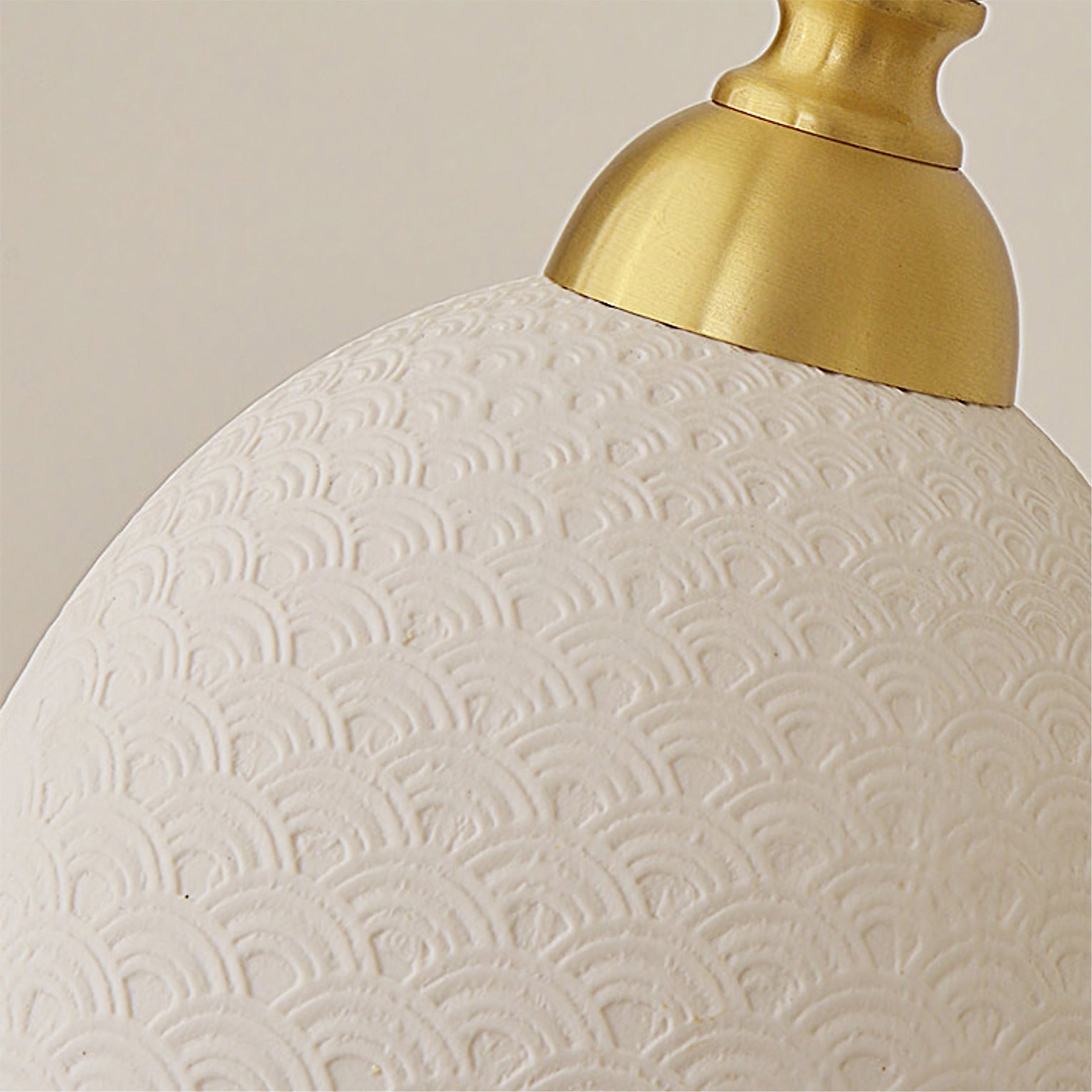 Calsonas Pendant Light