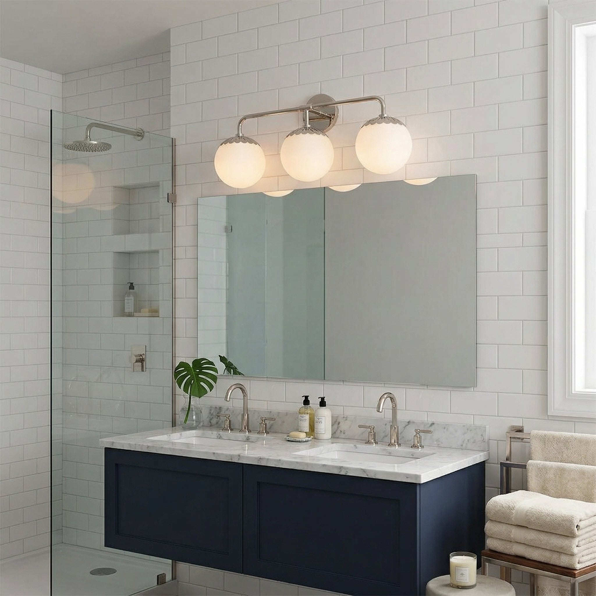 Quini Globe Wall Light