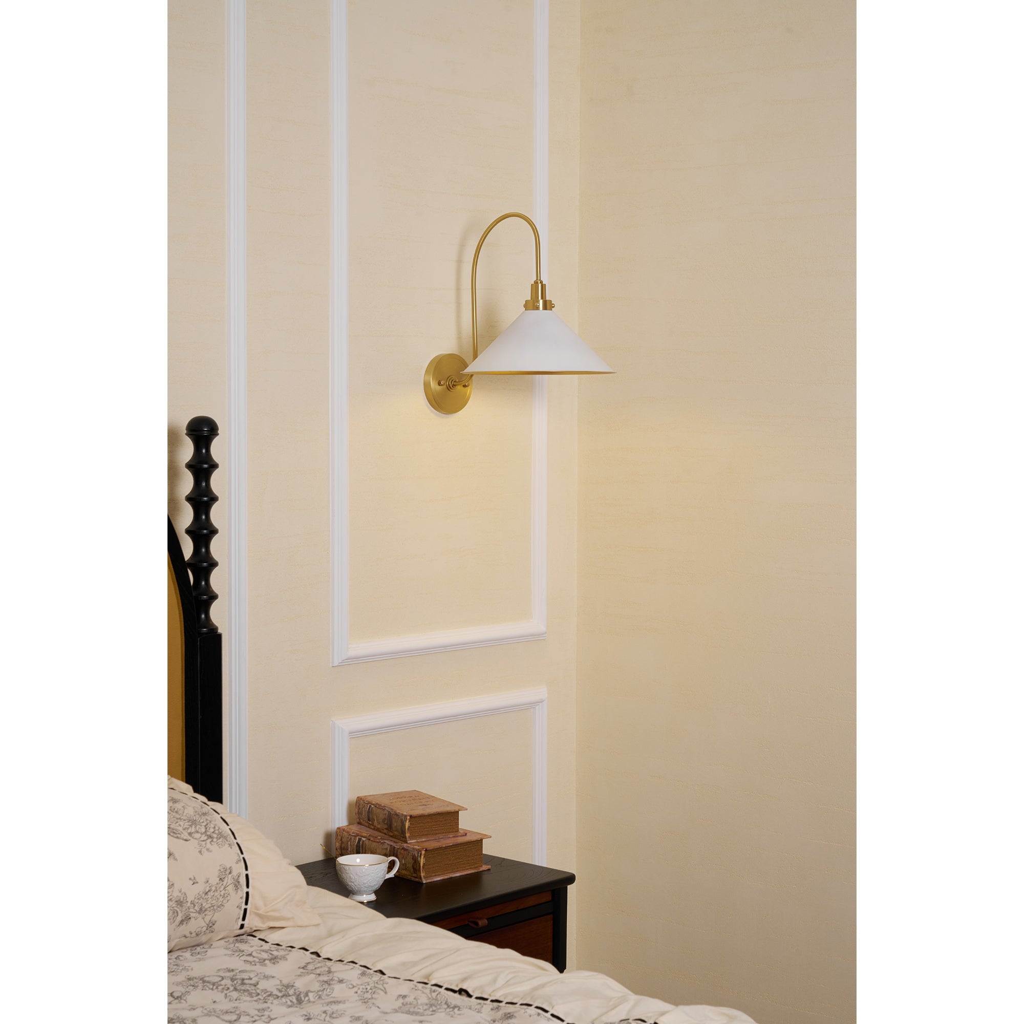 Elkuis Cone Wall Light