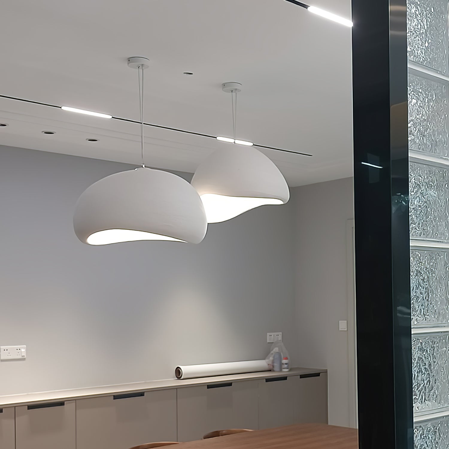 Noave Pendant Light