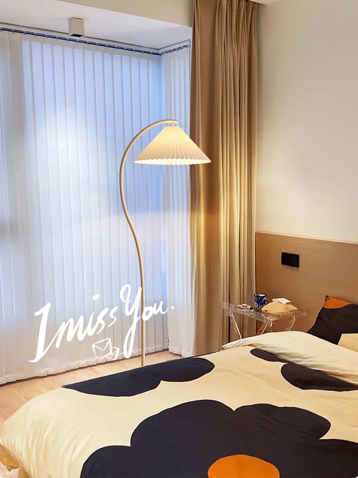 Arelino Floor Lamp