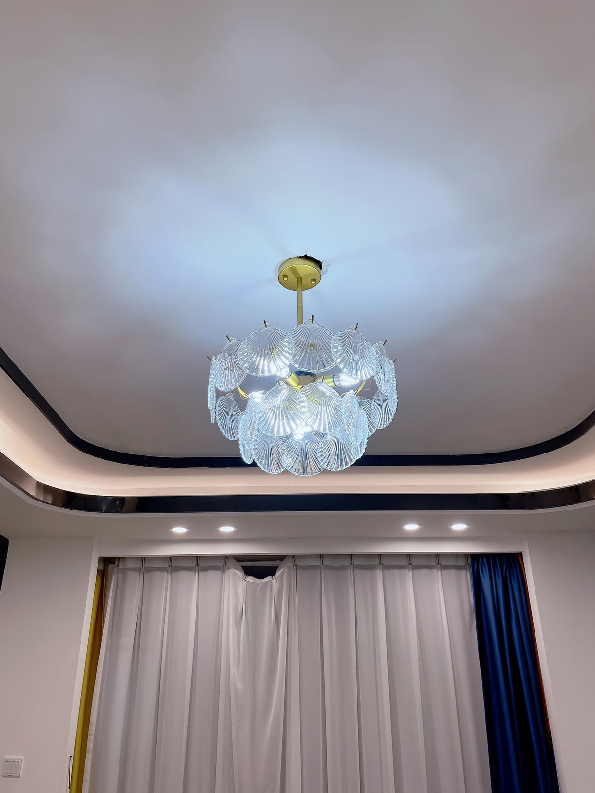 Shell Glass Chandelier – detail 30