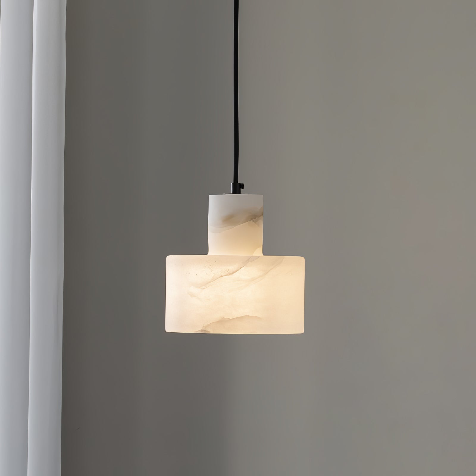 Parelia Pendant Light