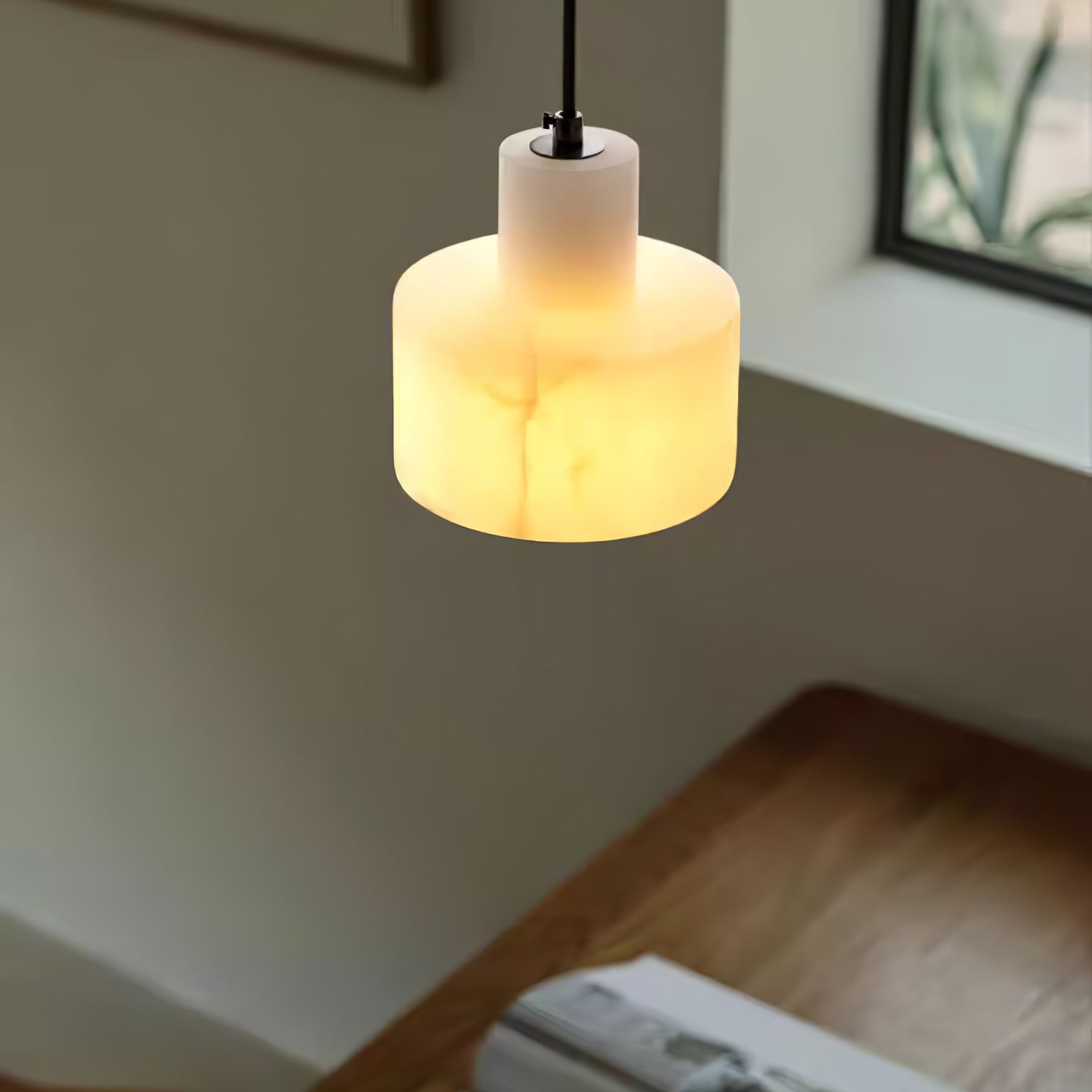 Parelia Pendant Light