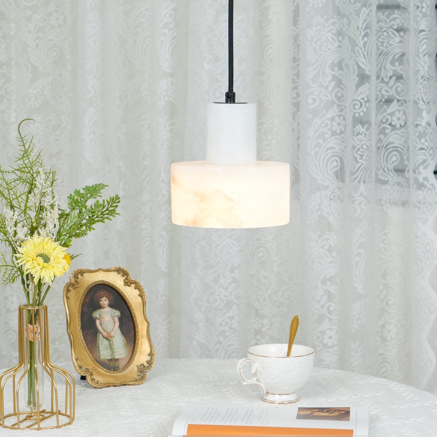 Parelia Pendant Light