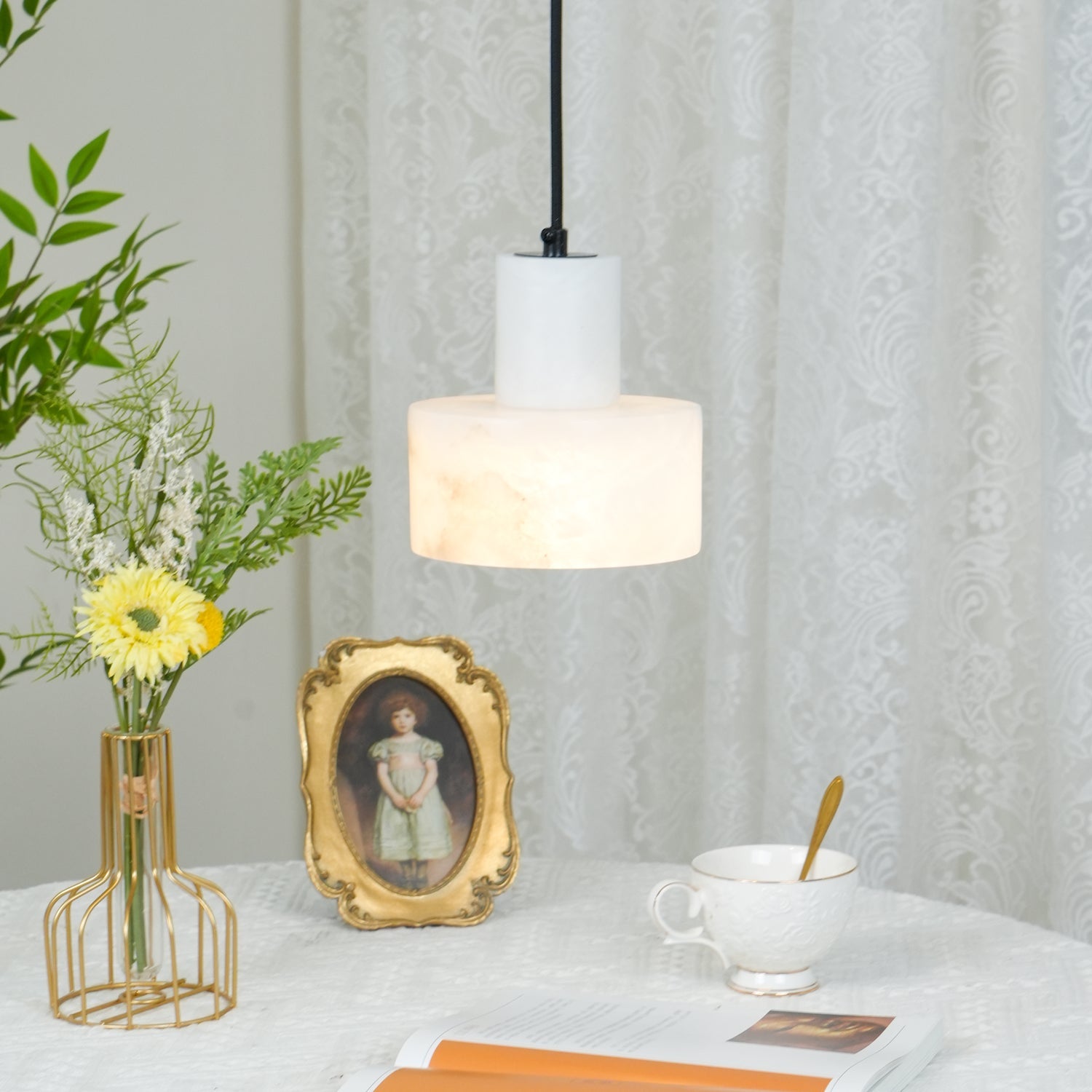Parelia Pendant Light