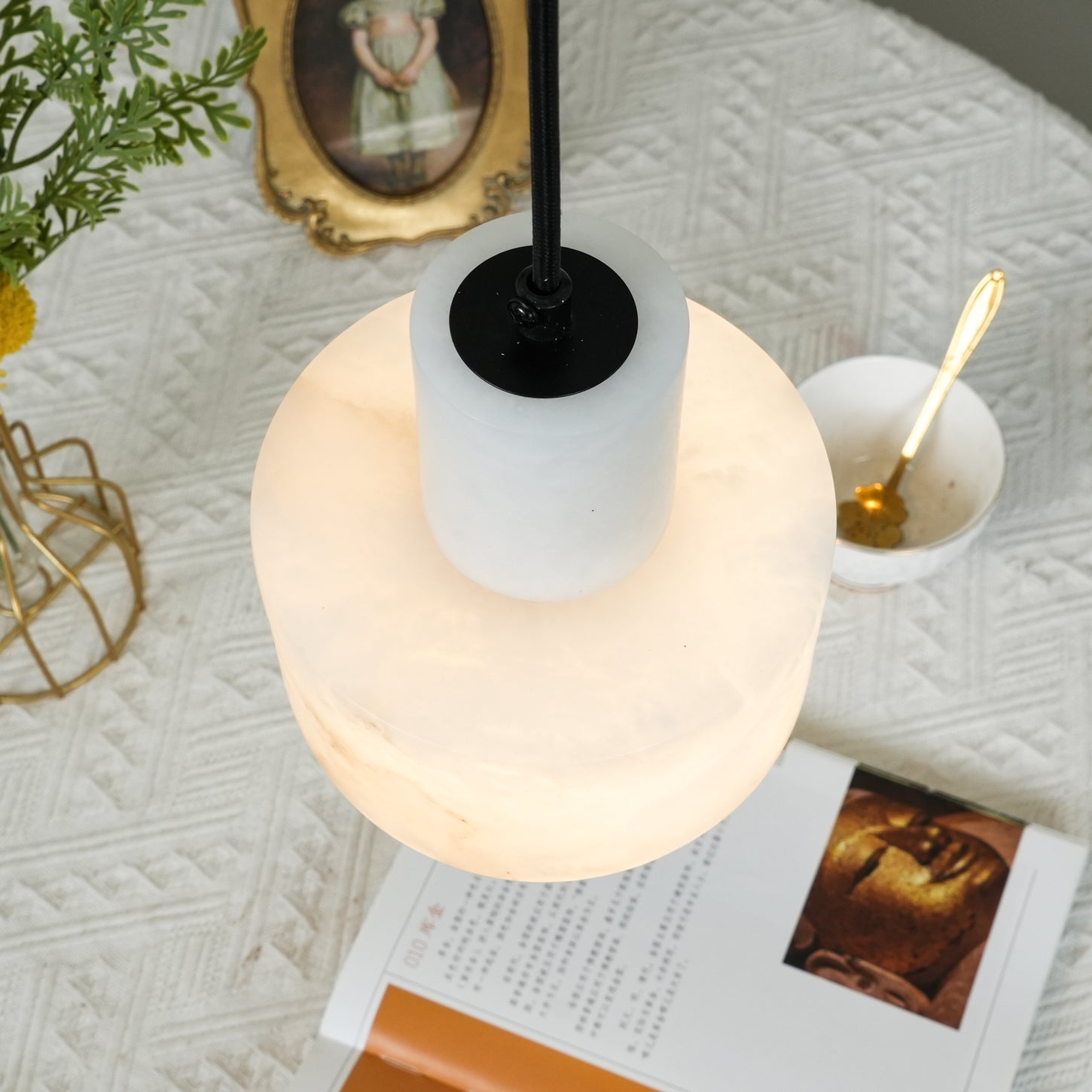 Parelia Pendant Light