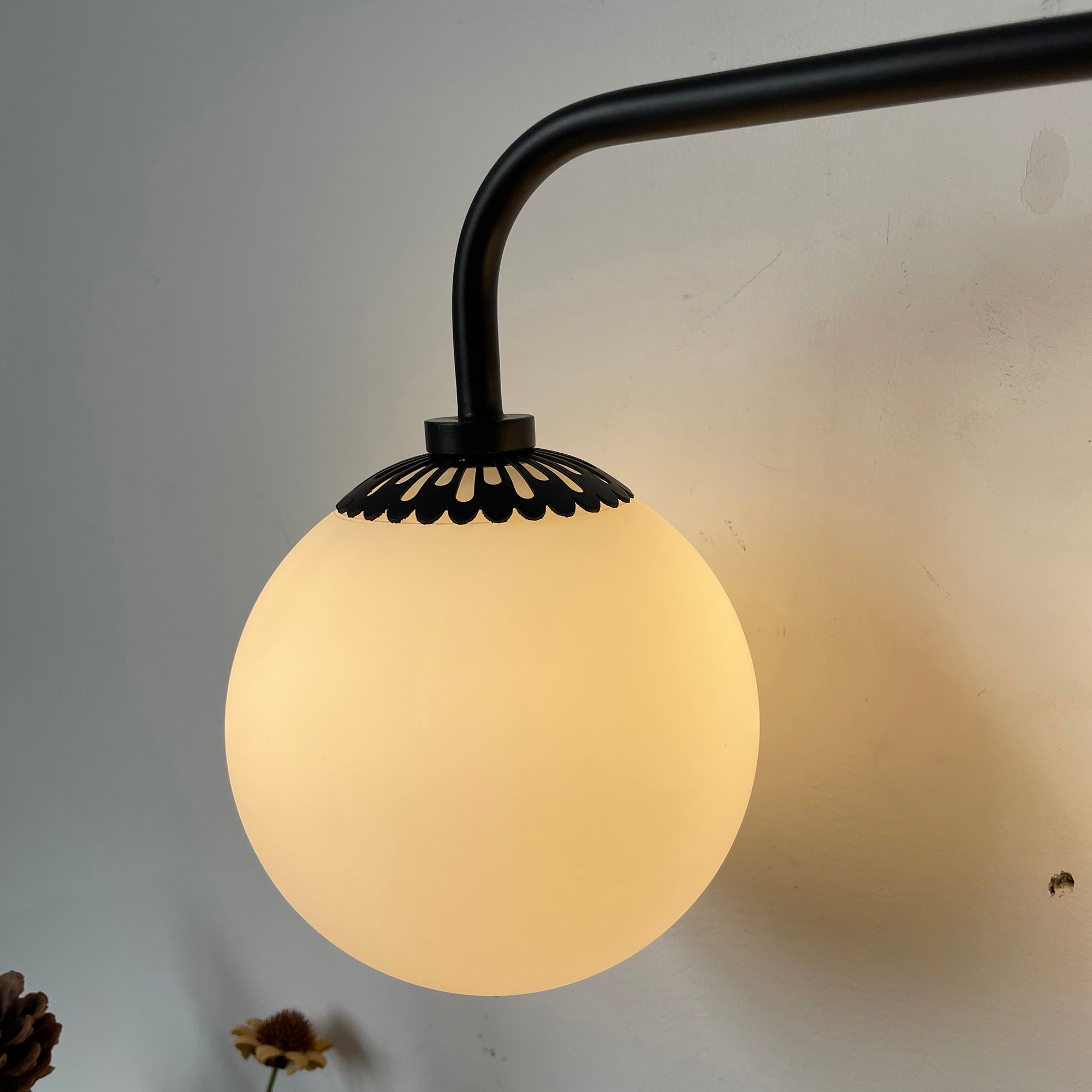 Quini Globe Wall Light