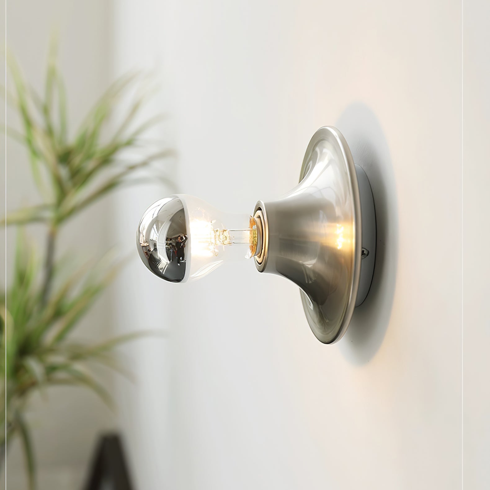Taliton Wall Light