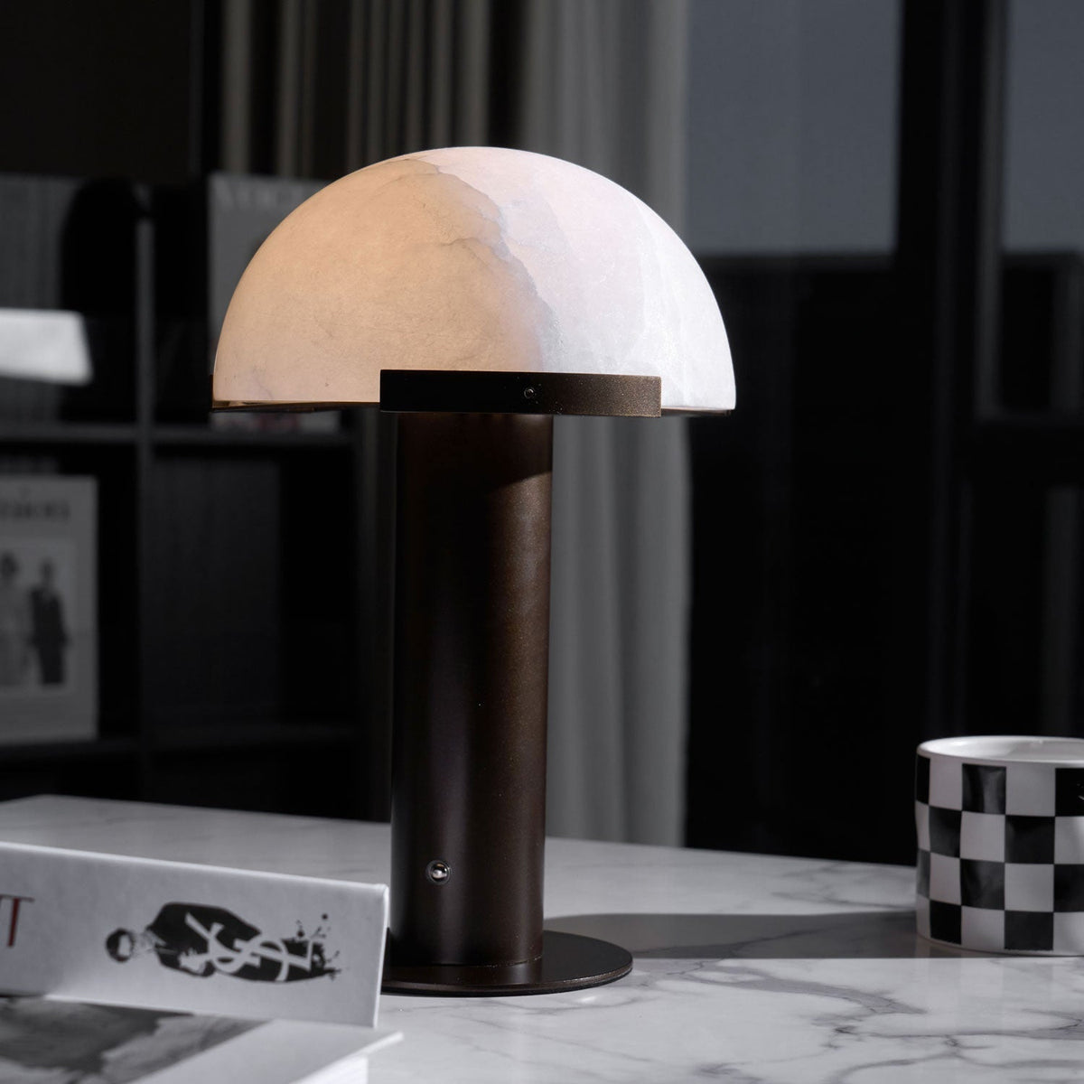 Elegance Alabaster Table Lamp – detail 3
